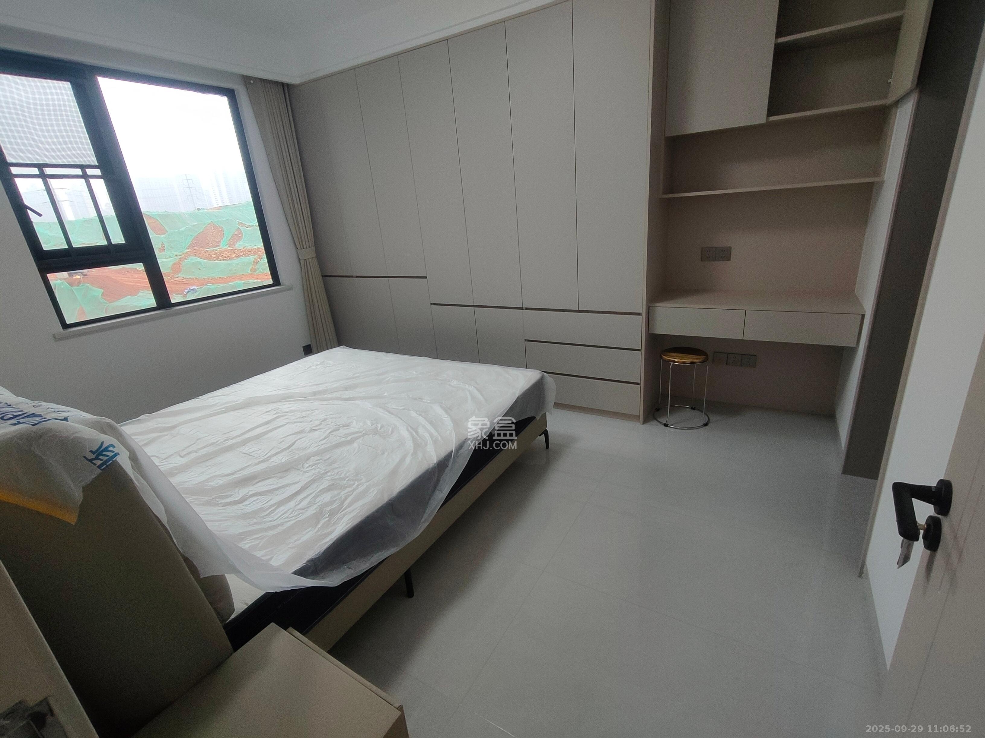 谷山景苑  3室2厅2卫   2600.00元/月室内图