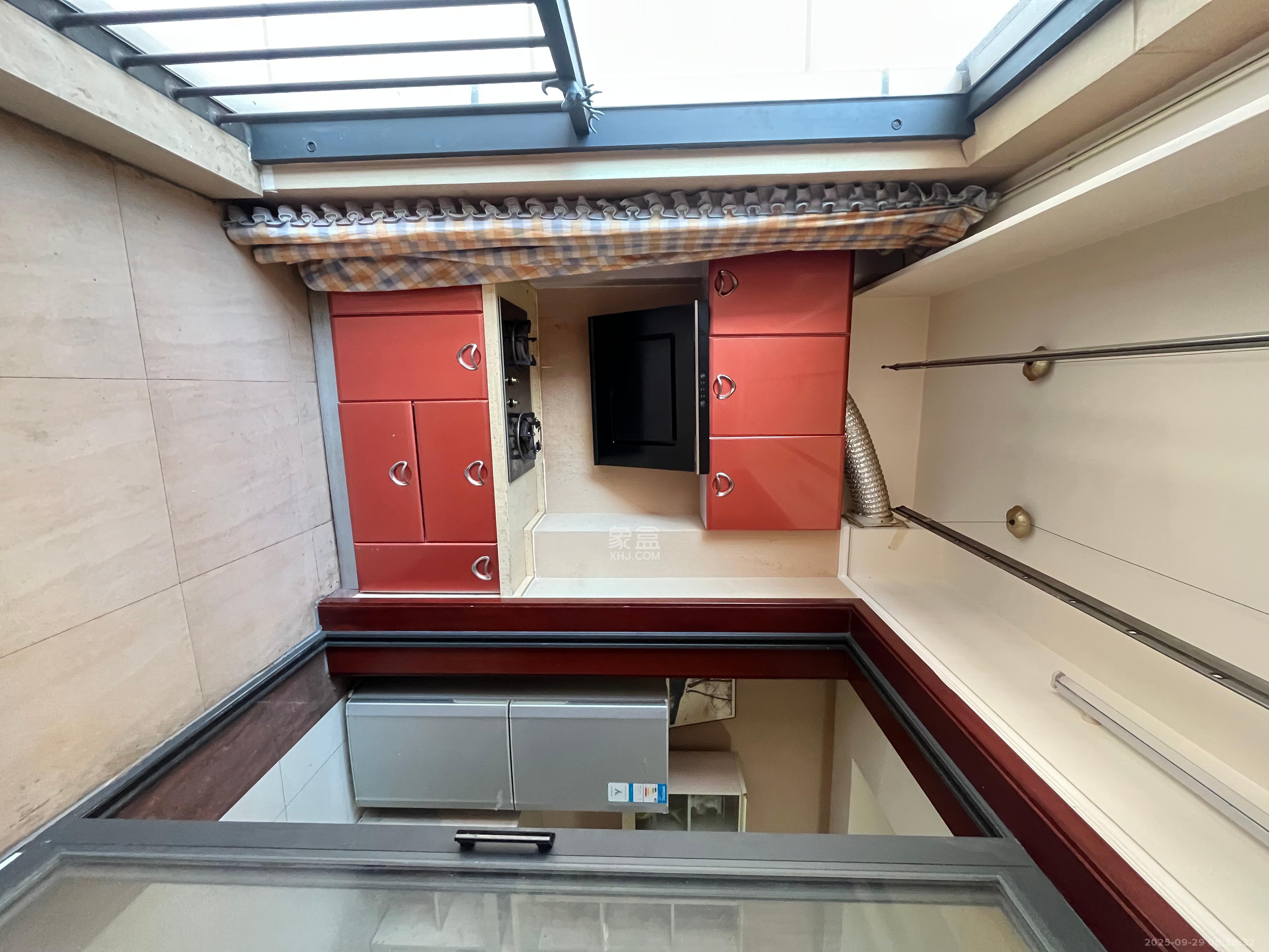 东塘瑞府  1室1厅1卫    1600.0元/月室内图