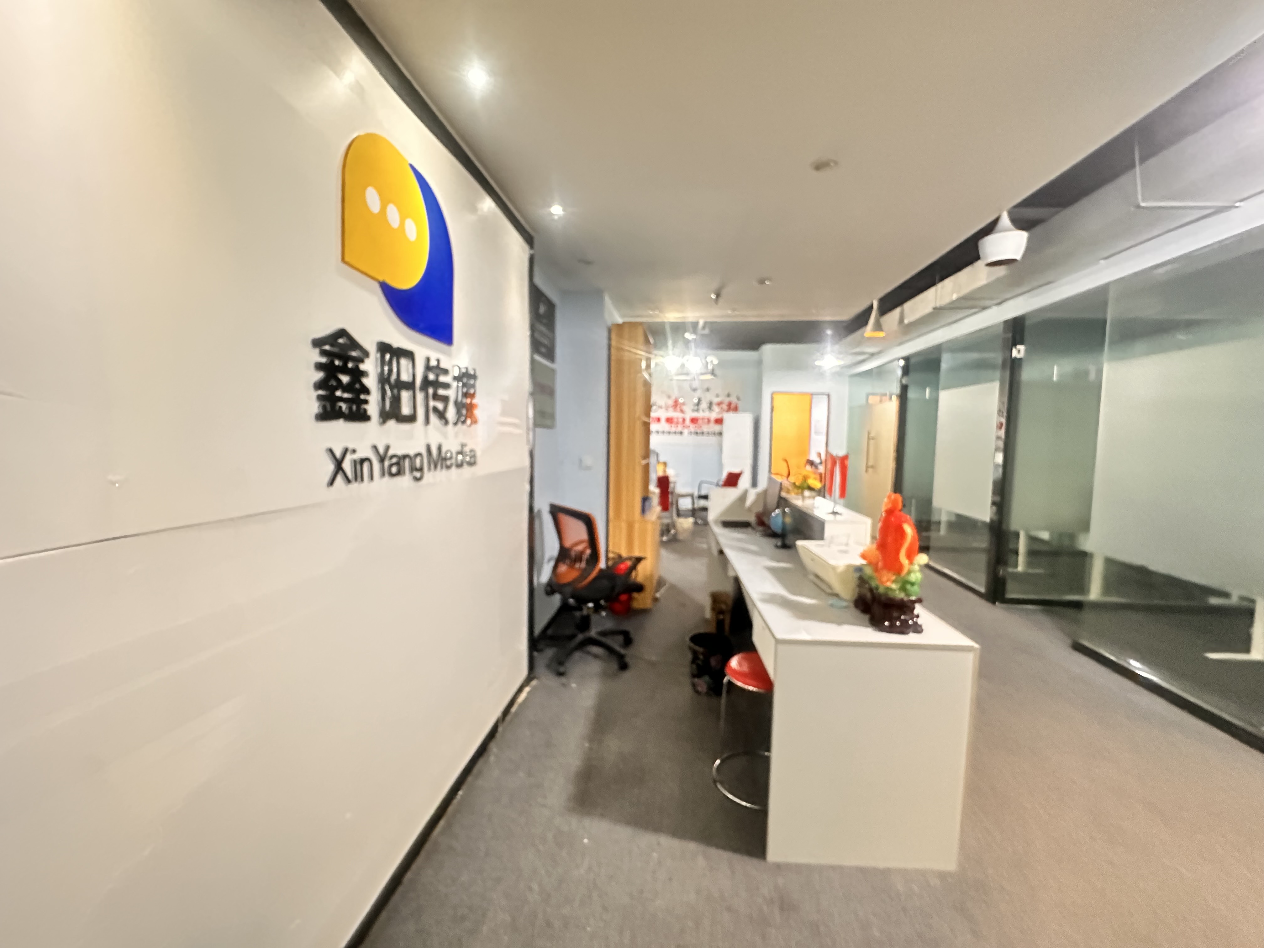 中建国际大厦  4室2厅1卫    4500.0元/月室内图