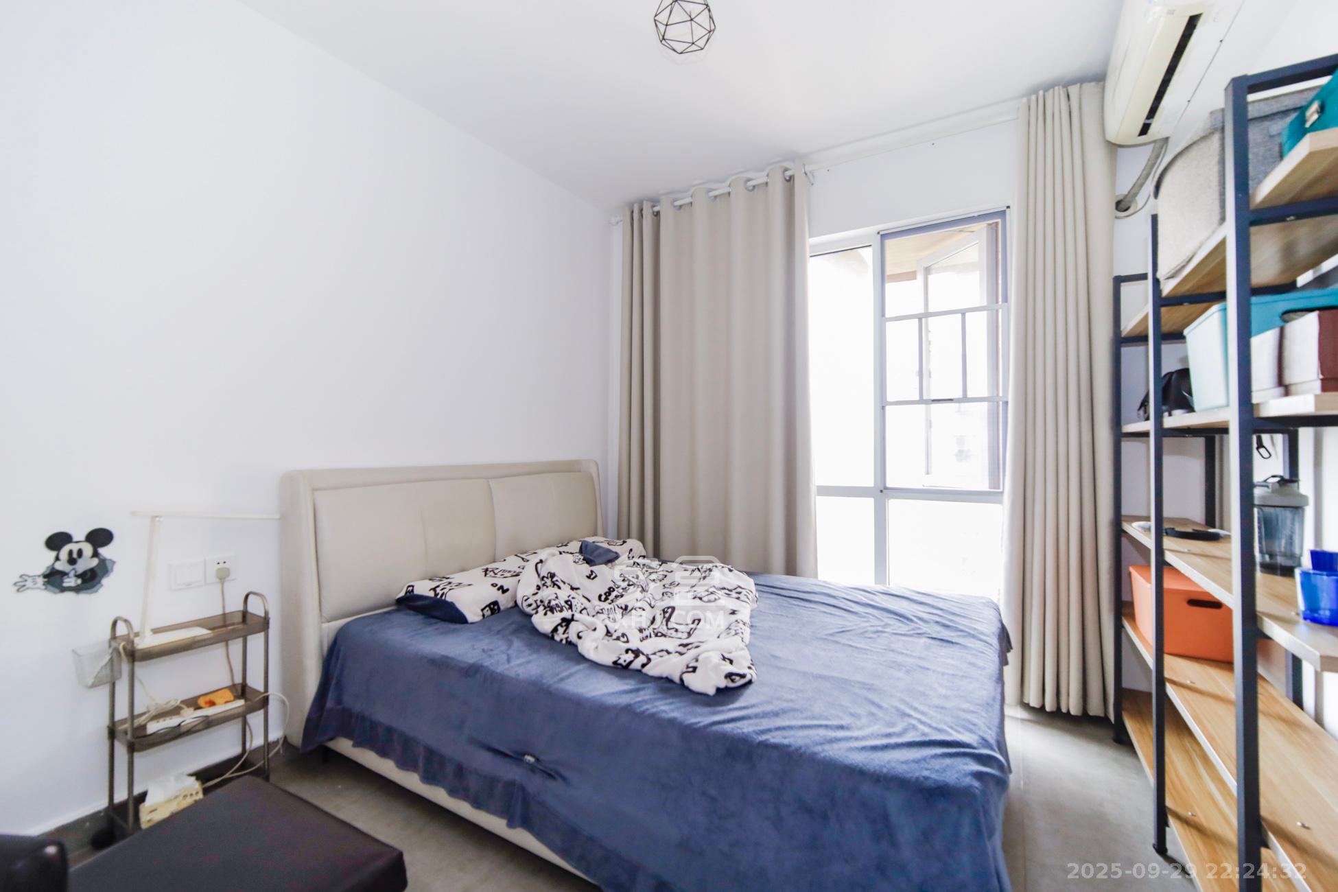 蓝光幸福满庭  2室2厅1卫    67.0万卧室