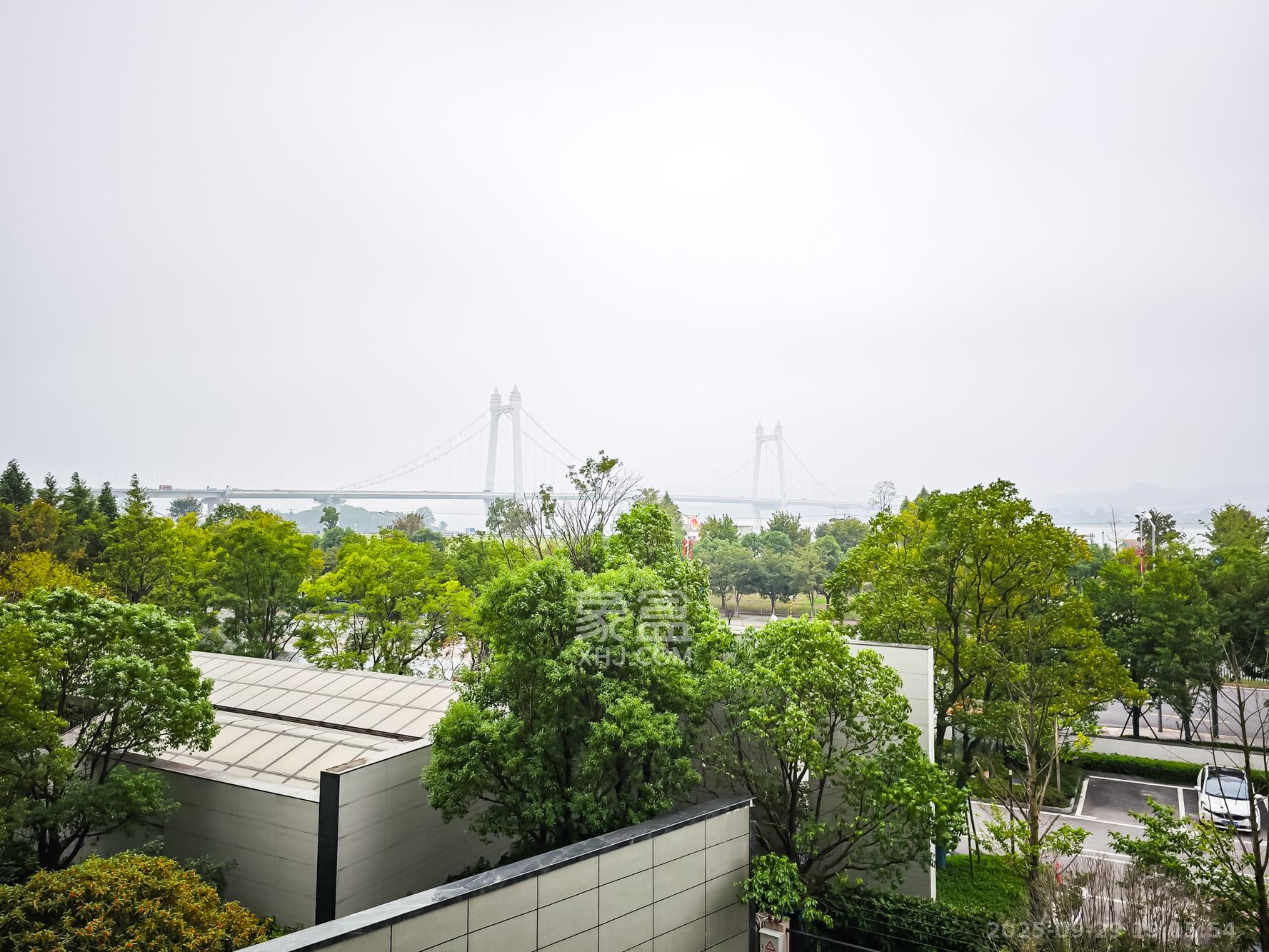 中欣楚天御府B区观澜  5室2厅3卫    518.0万其他