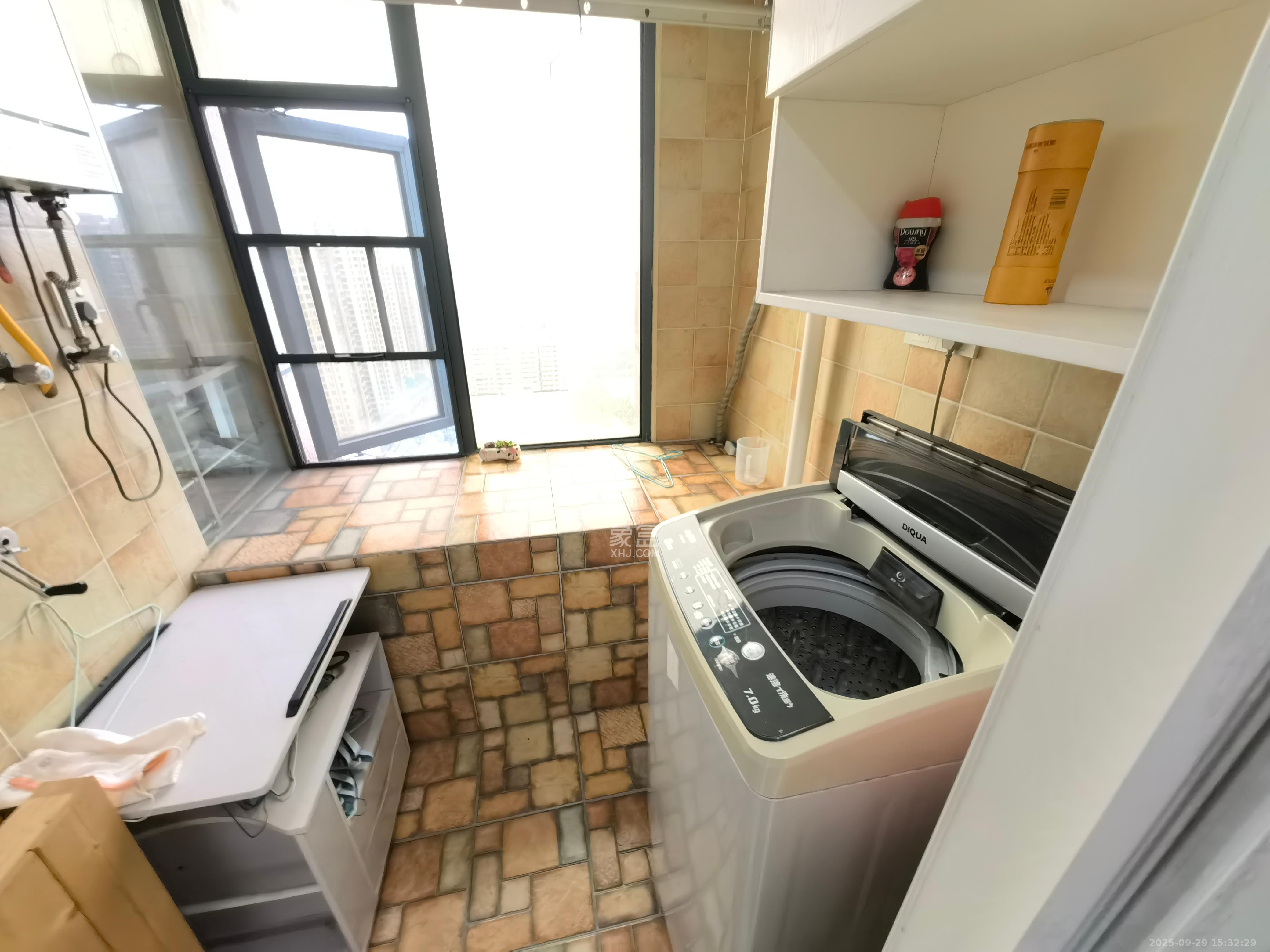 爱都(IDO) 1室1厅1卫 1400.00元/月 爱都(IDO) 1室1厅1卫 1400.00元/月室内图