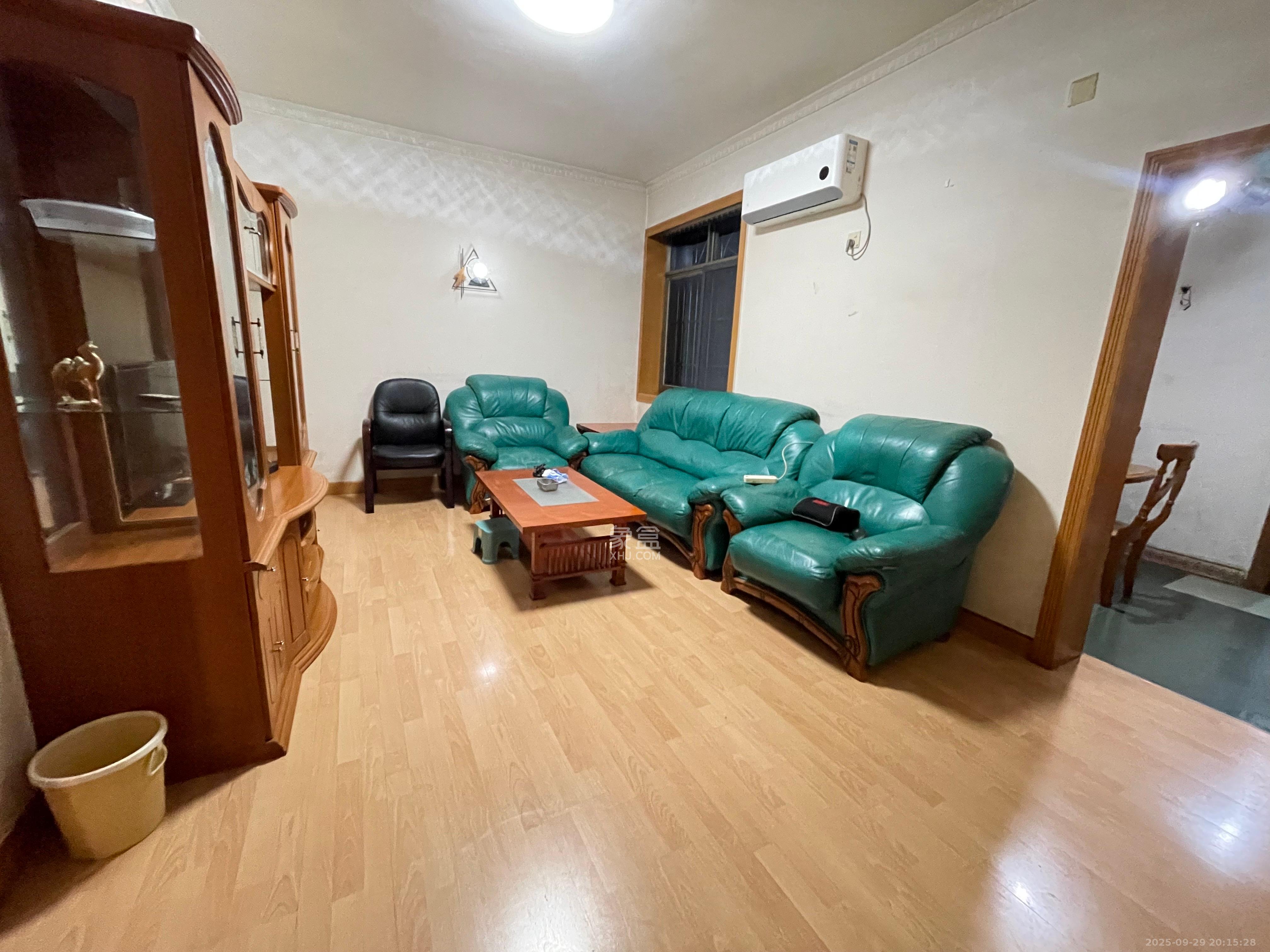市直属机关宿舍  2室2厅1卫   1900.00元/月室内图