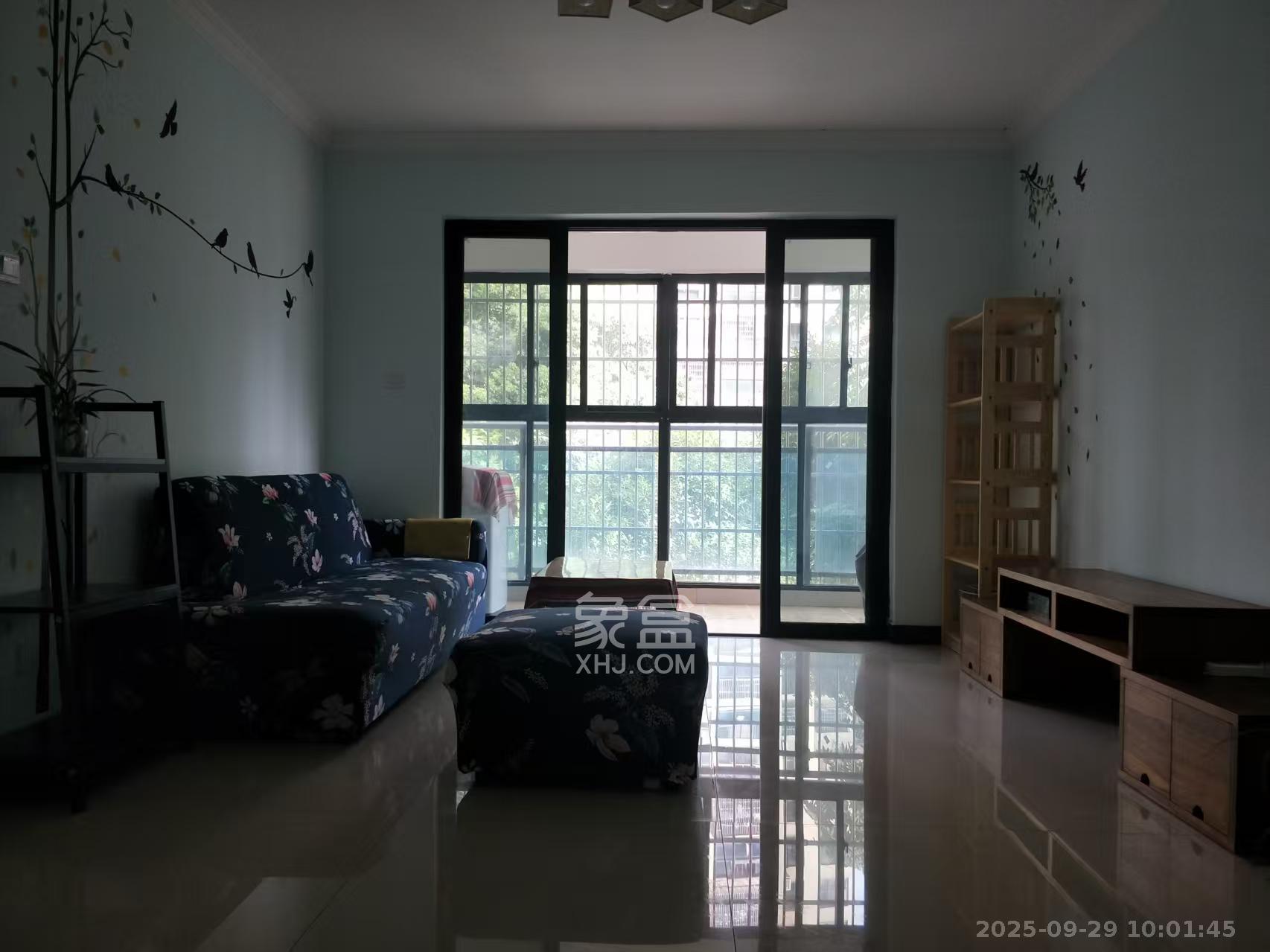 阿普阿布 3室2厅2卫 2600.0元/月 阿普阿布 3室2厅2卫 2600.0元/月室内图