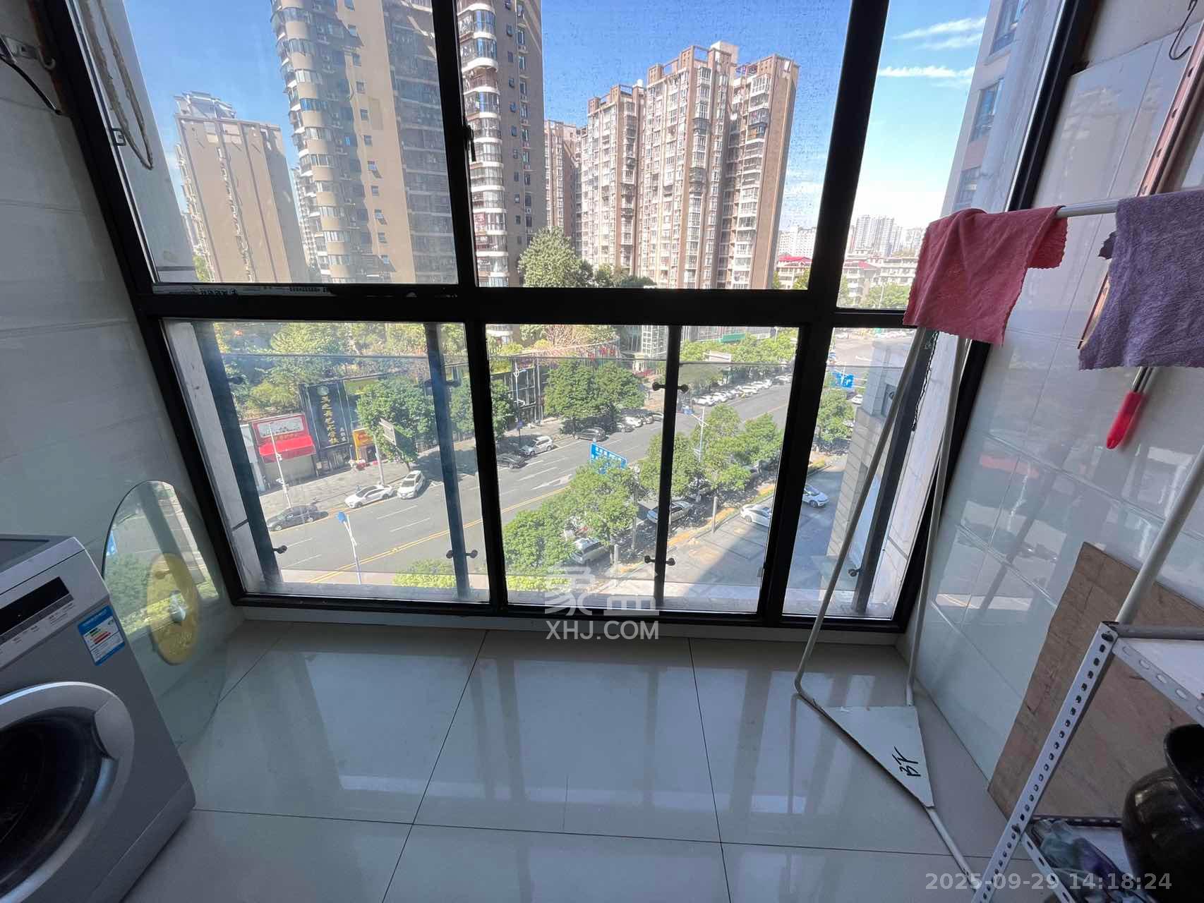 达美D6区 2室2厅1卫 2500.0元/月 达美D6区 2室2厅1卫 2500.0元/月室内图