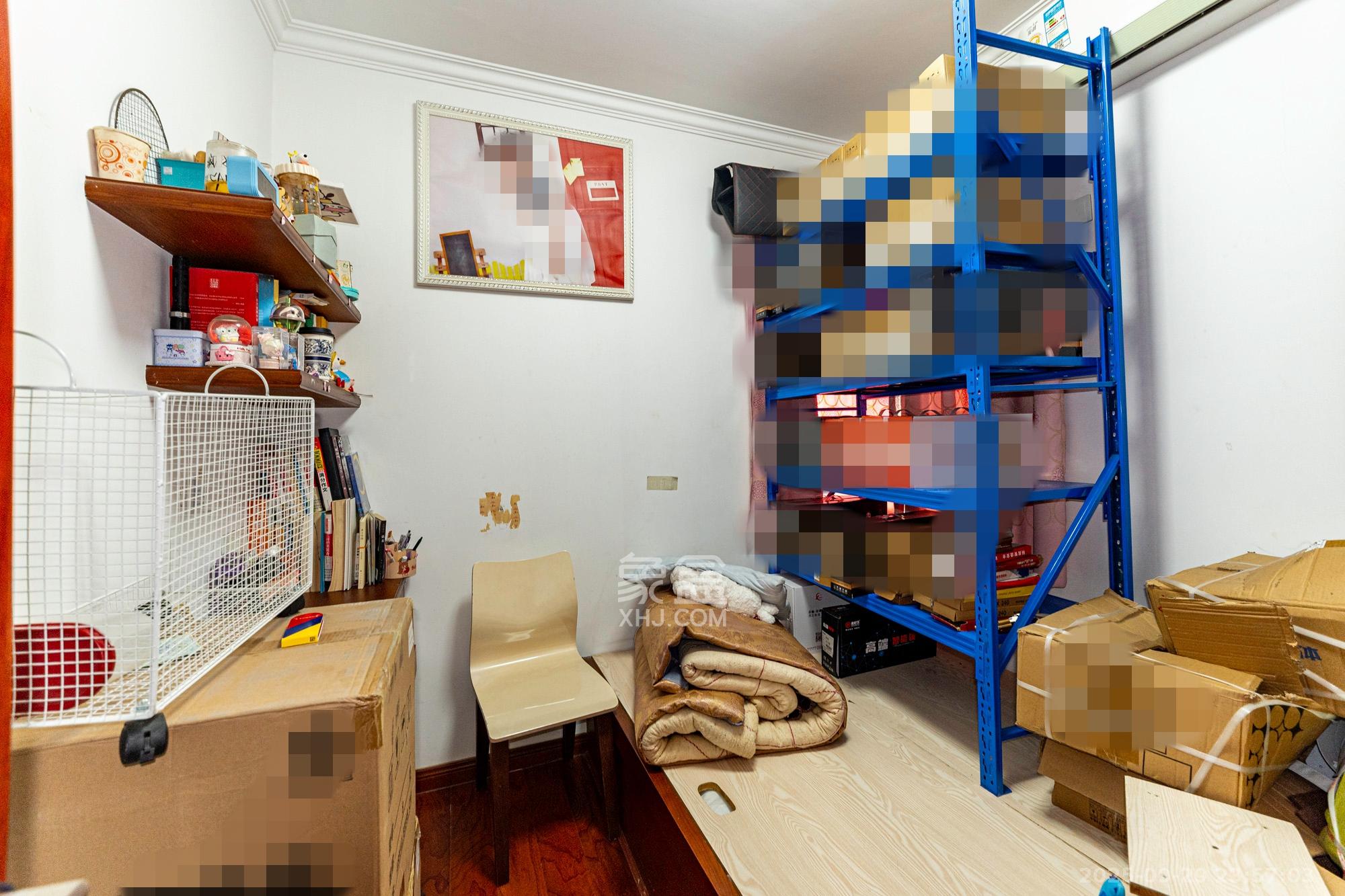 华润置地广场一期 3室2厅1卫 63.8万 华润置地广场一期 3室2厅1卫 63.8万卧室