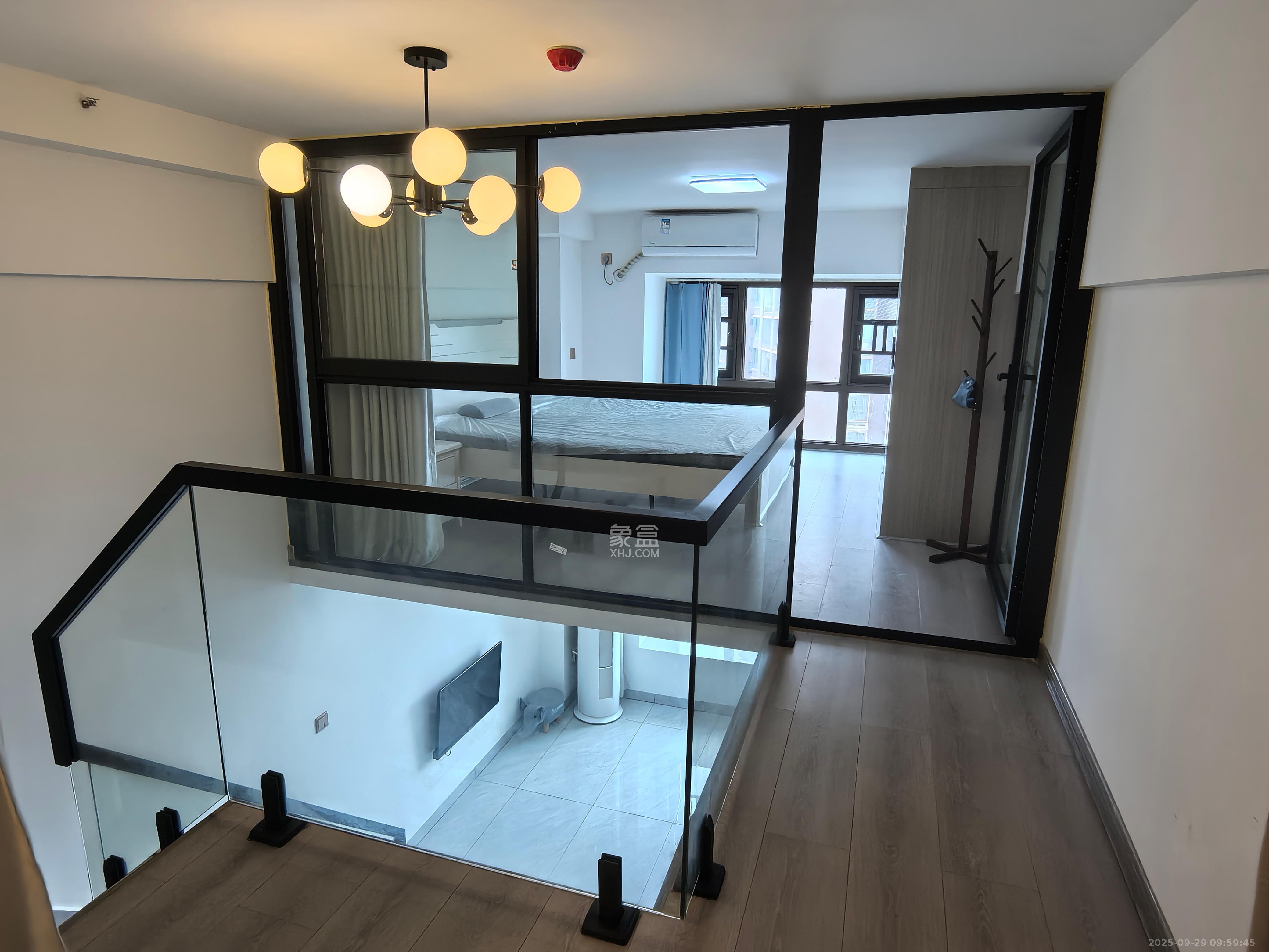 弘阳时光里  2室1厅1卫    2000.0元/月室内图