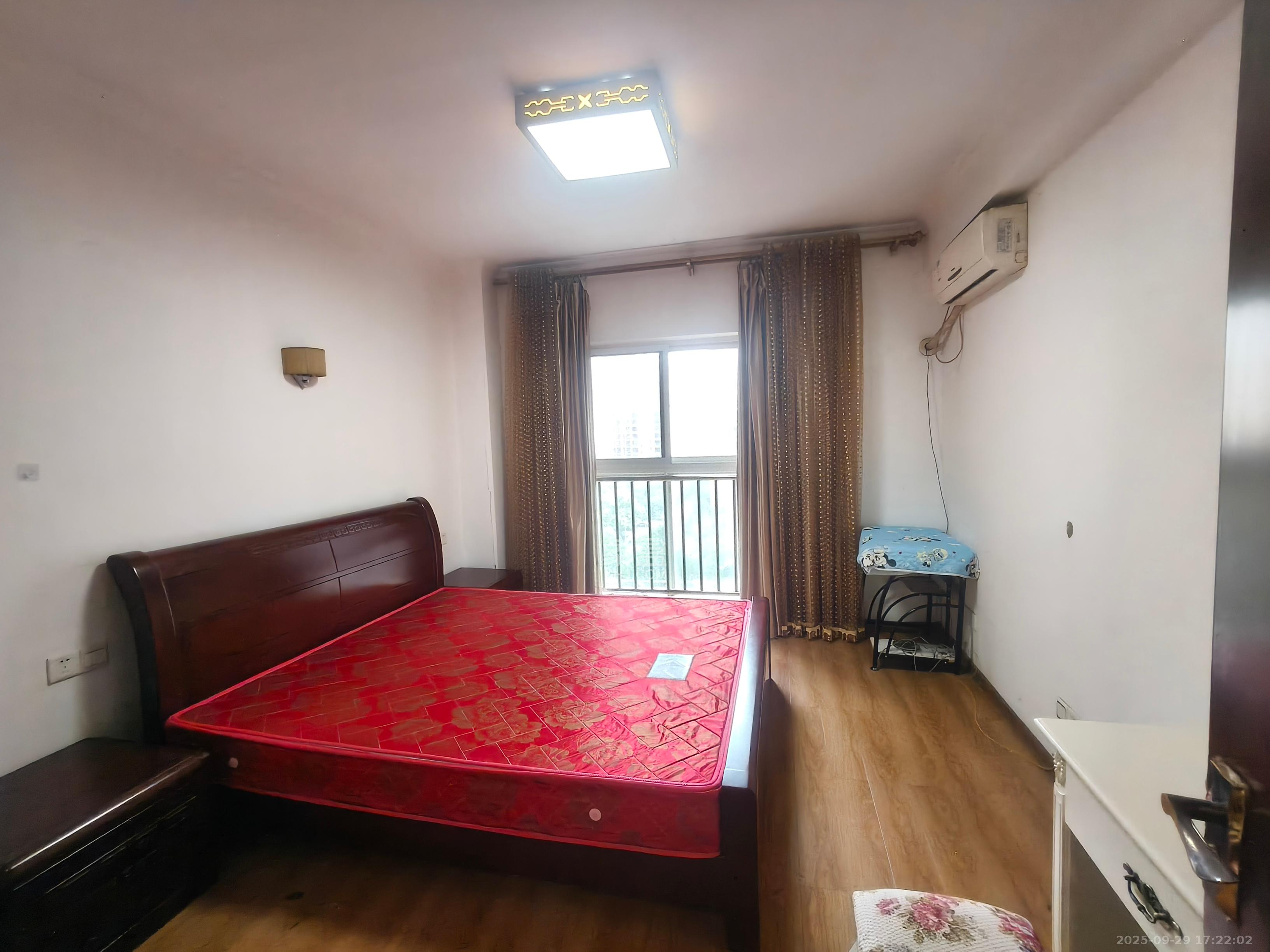 森林公园壹号(森林雅苑) 1室2厅1卫 1800.0元/月 森林公园壹号(森林雅苑) 1室2厅1卫 1800.0元/月室内图