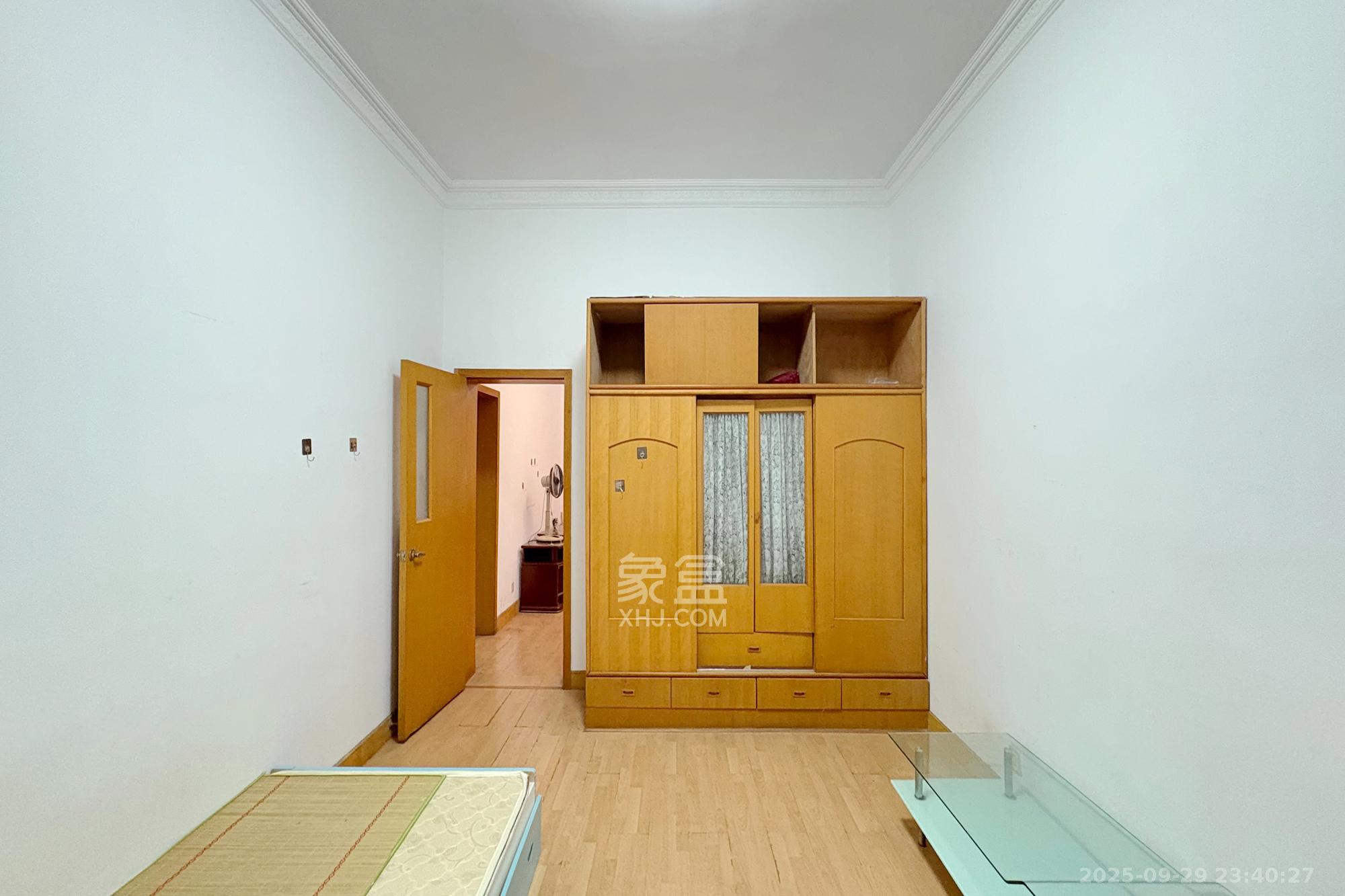 老干部大学宿舍 4室2厅1卫 110.0万 老干部大学宿舍 4室2厅1卫 110.0万其他