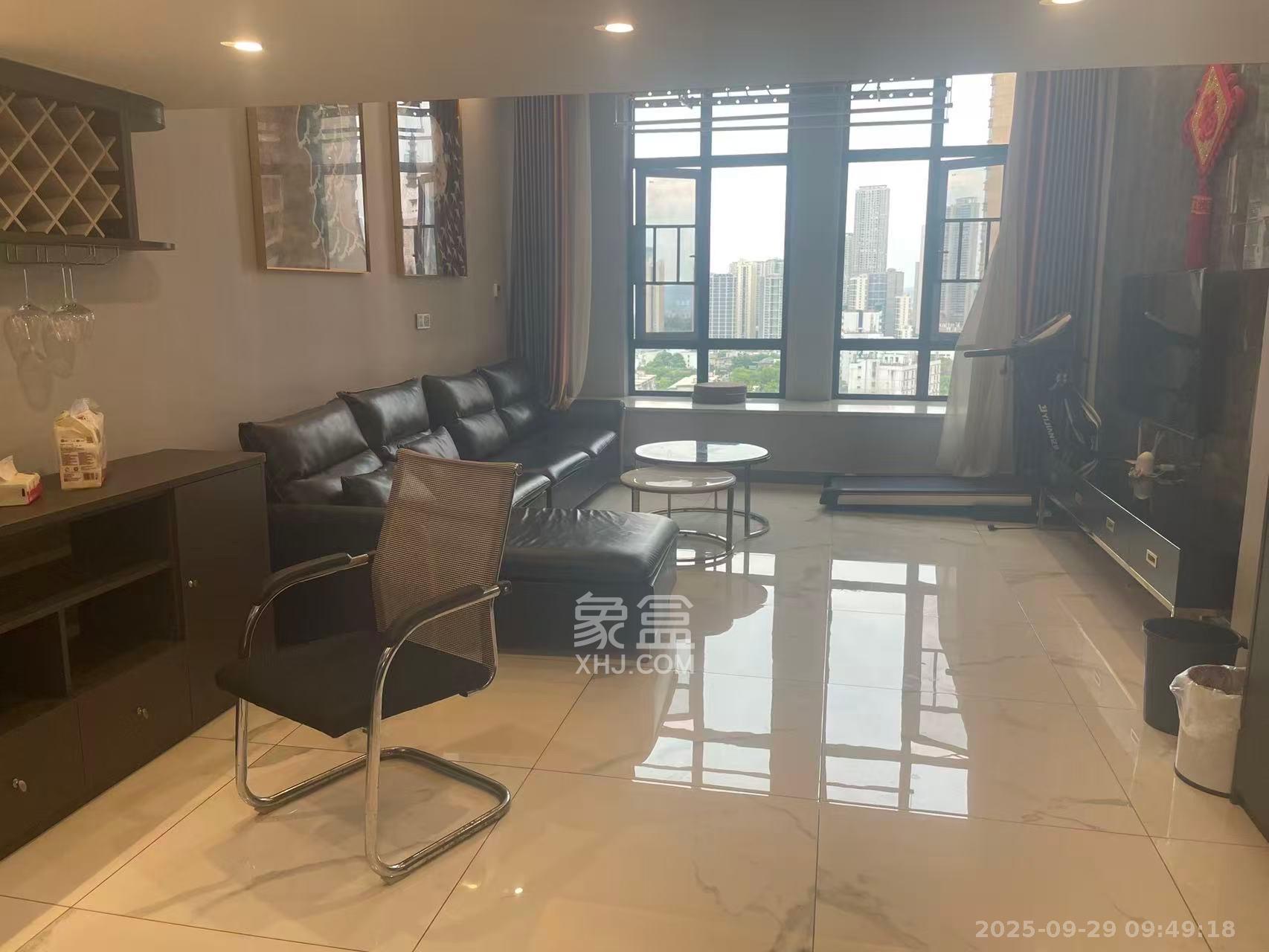 荣悦台 1室1厅1卫 2200.0元/月 荣悦台 1室1厅1卫 2200.0元/月室内图