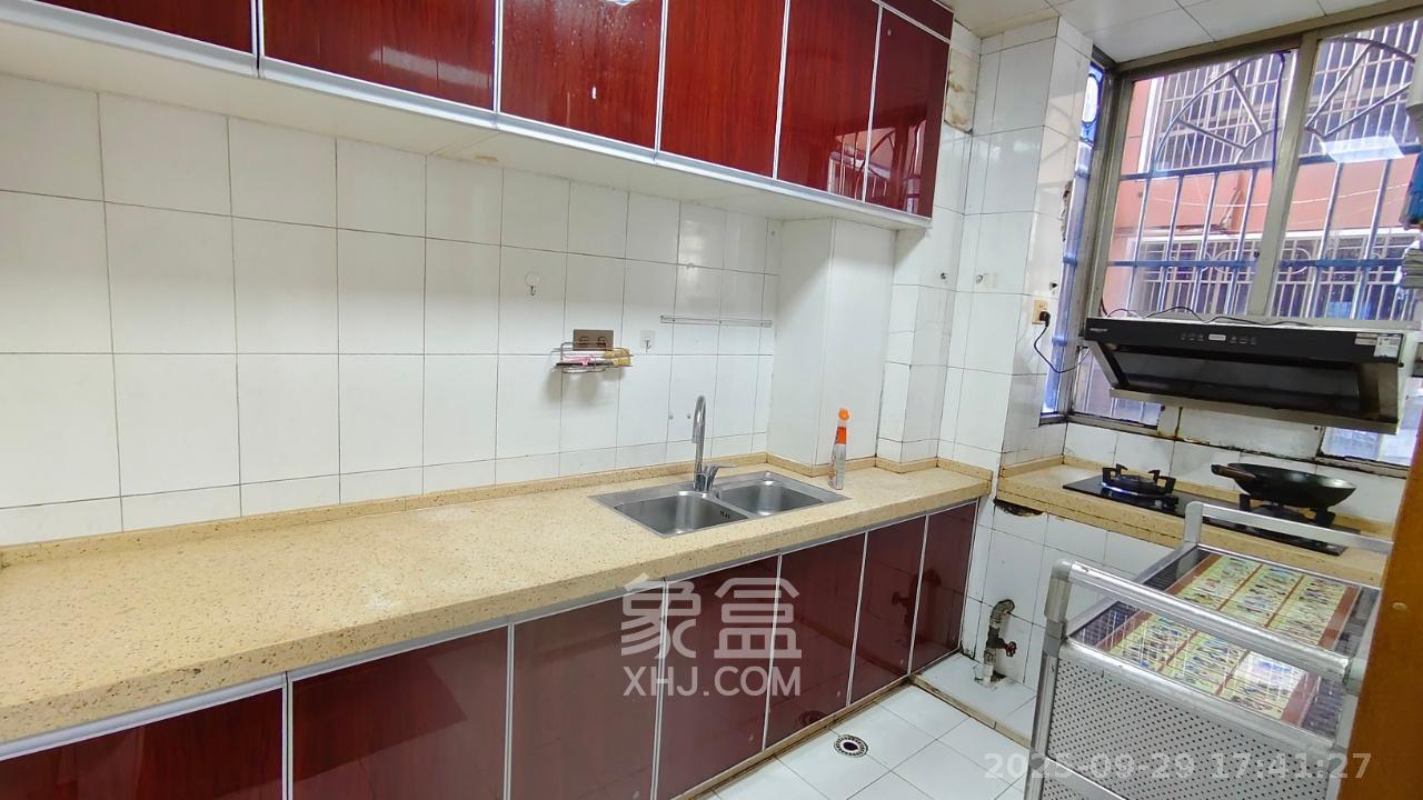 阳明山庄  3室2厅1卫   1700.00元/月室内图