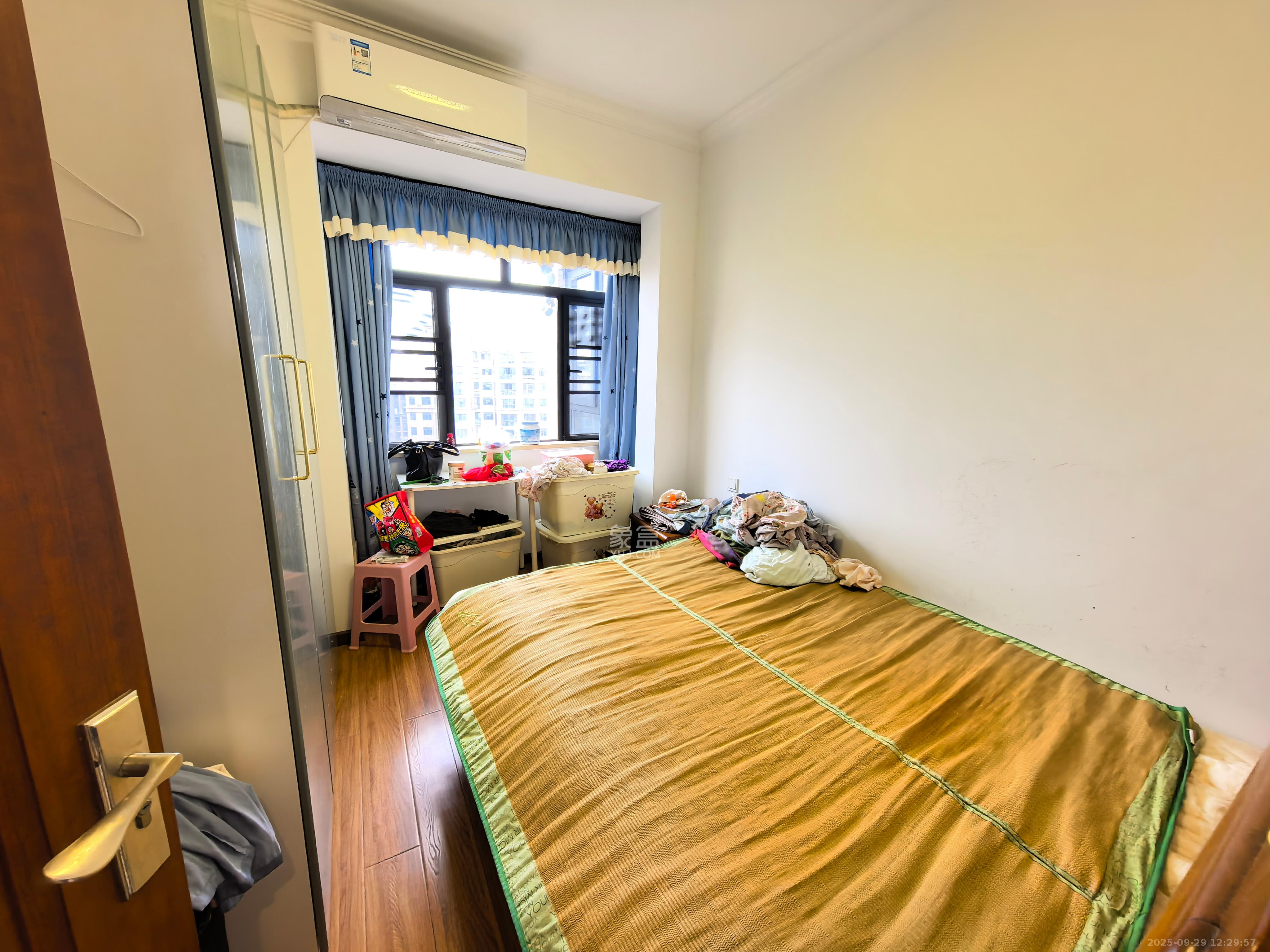 辉煌国际城二期 4室2厅2卫 3200.0元/月 辉煌国际城二期 4室2厅2卫 3200.0元/月室内图