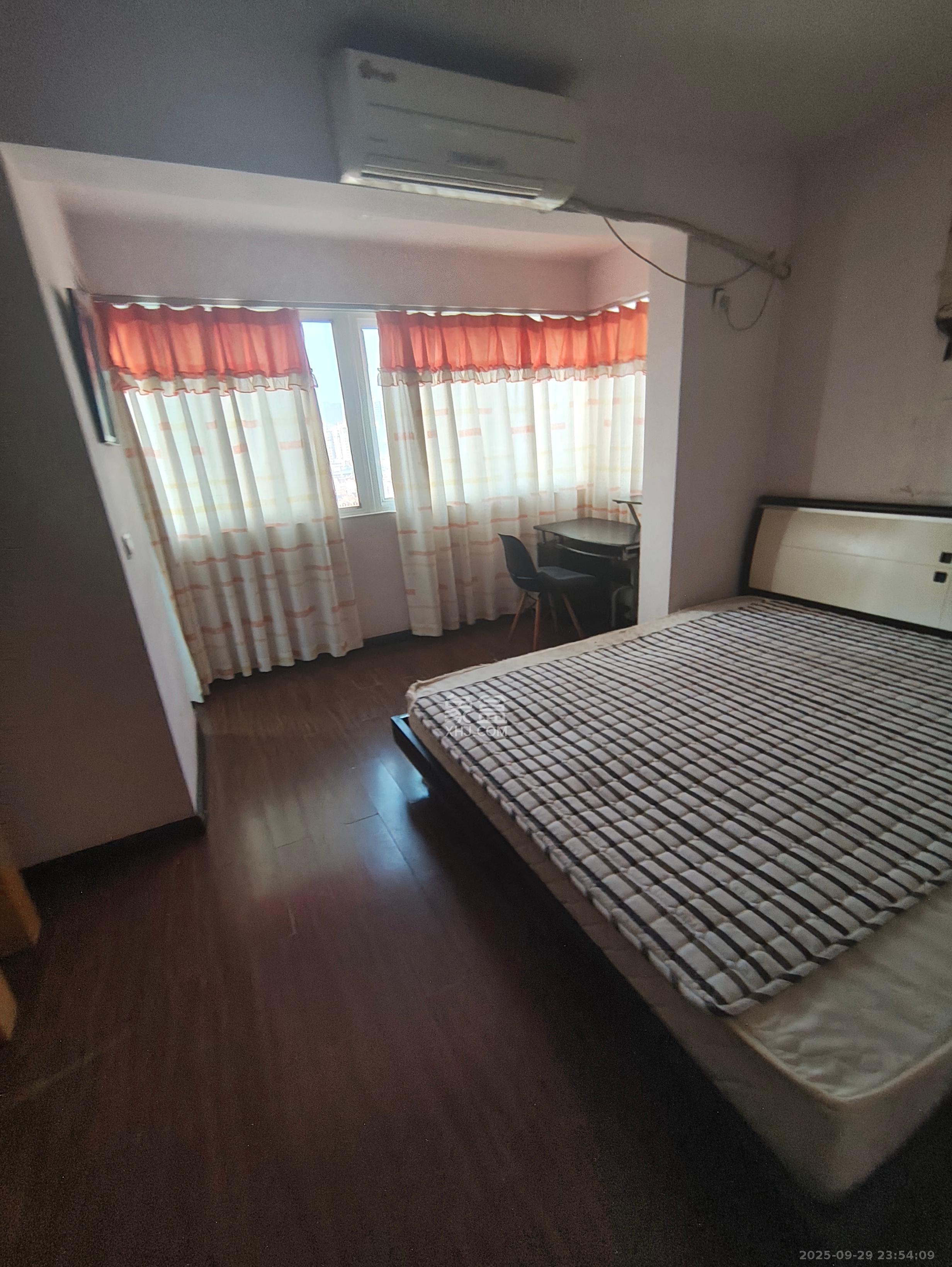 摩天一号 1室1厅1卫 3000.0元/月 摩天一号 1室1厅1卫 3000.0元/月室内图