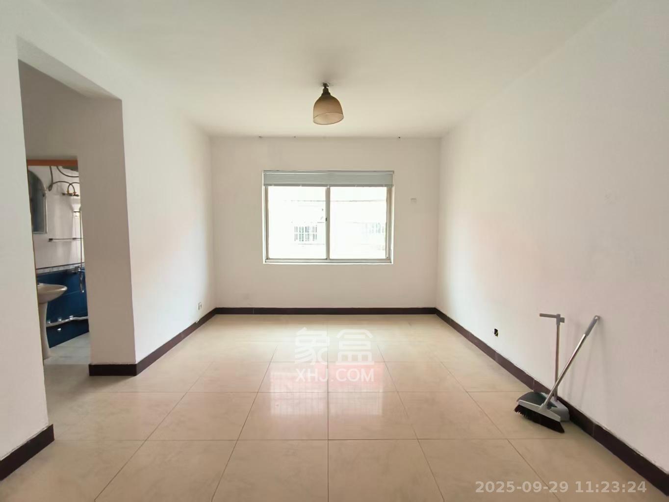 竹园公寓 2室1厅1卫 1800.0元/月 竹园公寓 2室1厅1卫 1800.0元/月室内图