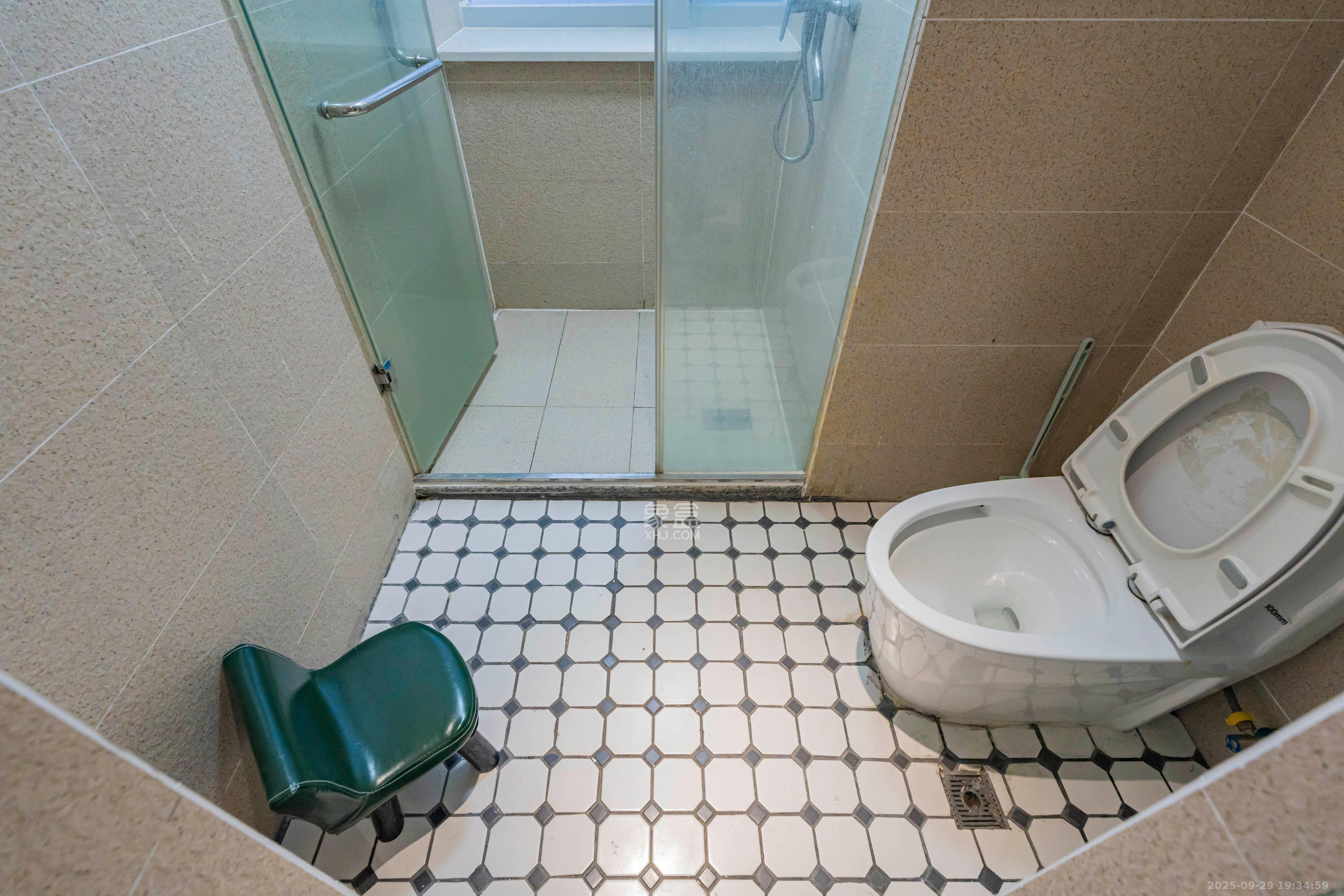 宇成开福广场 1室1厅1卫 45.0万 宇成开福广场 1室1厅1卫 45.0万卫生间