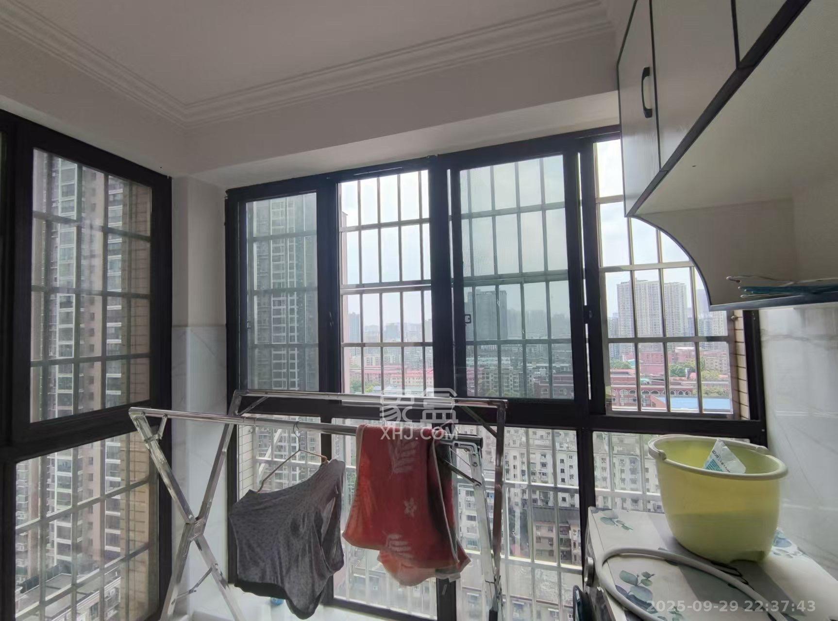 鹏程府 2室1厅1卫 2700.0元/月 鹏程府 2室1厅1卫 2700.0元/月室内图