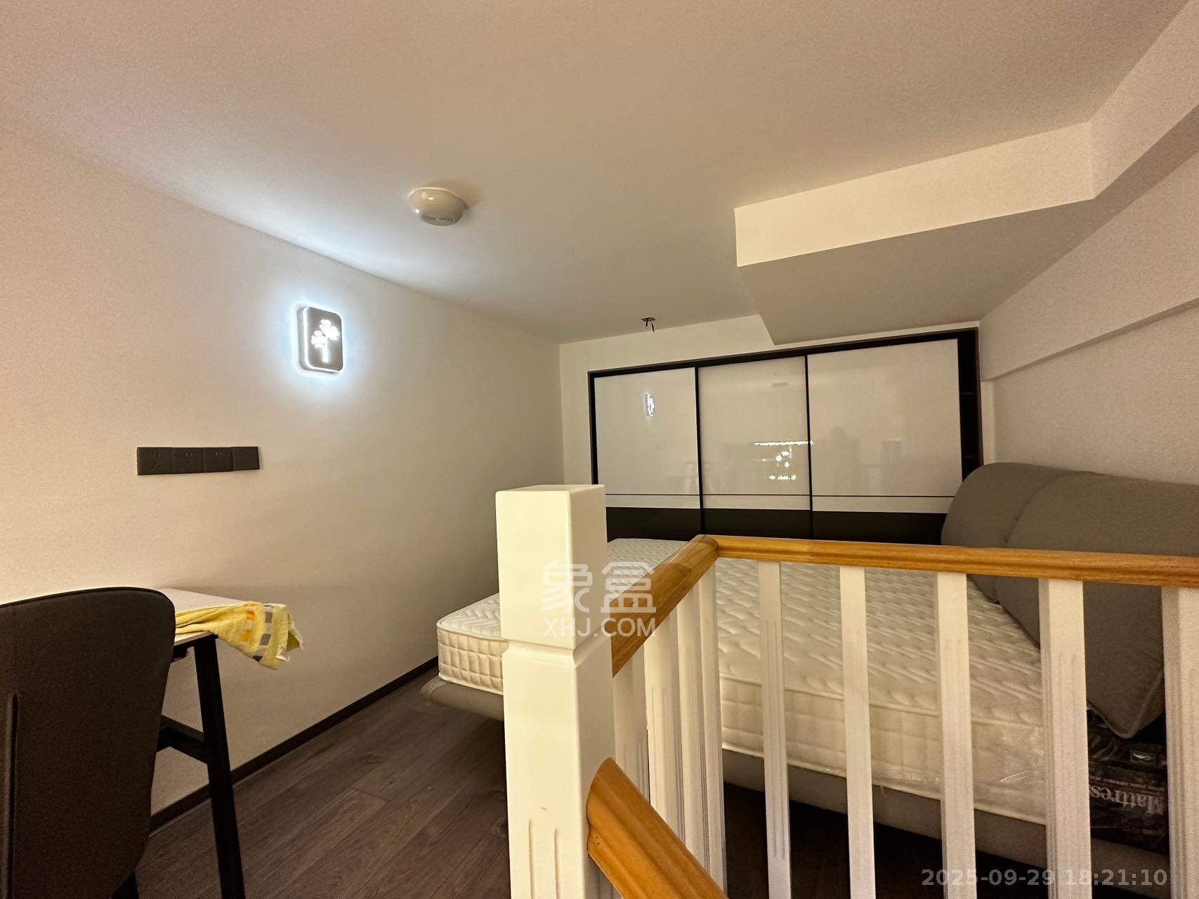 新长海D1站 1室1厅1卫 1500.0元/月 新长海D1站 1室1厅1卫 1500.0元/月室内图