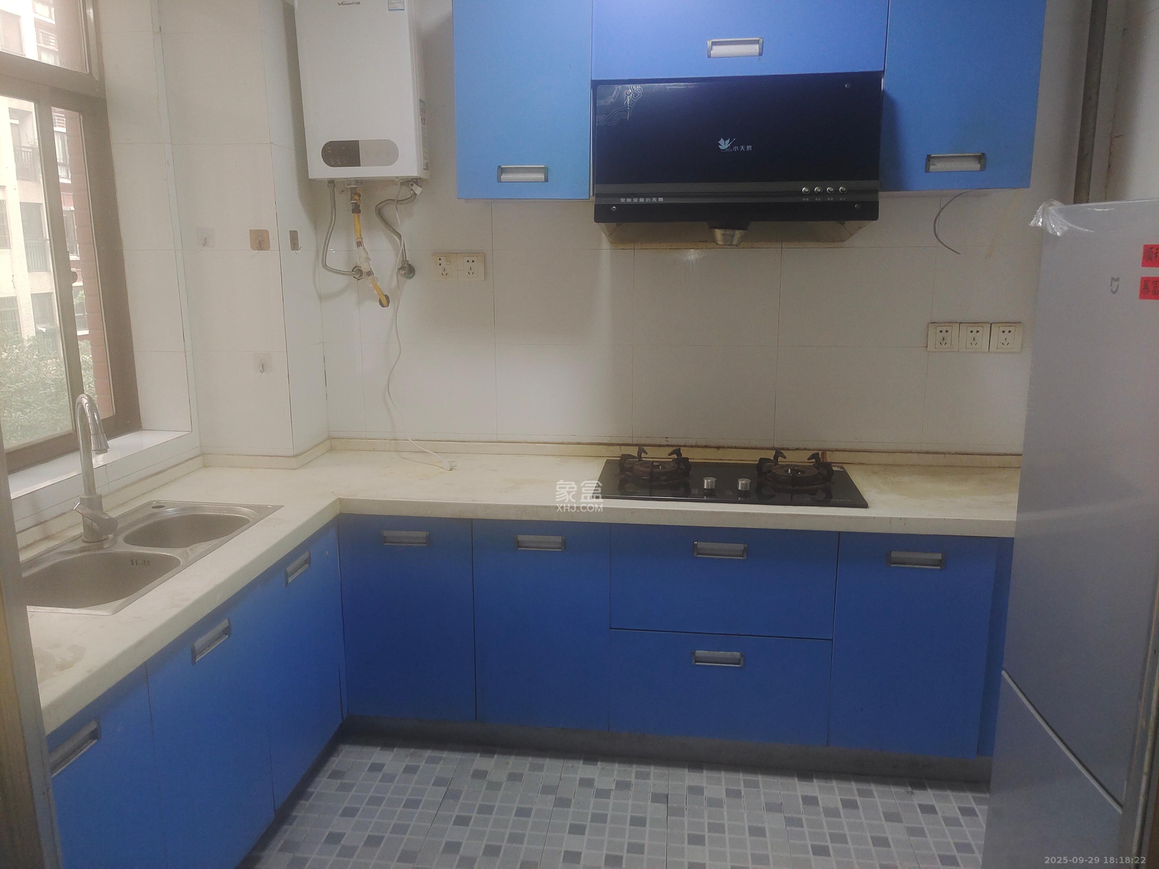 湘翰御舍  3室2厅1卫    2500.0元/月室内图