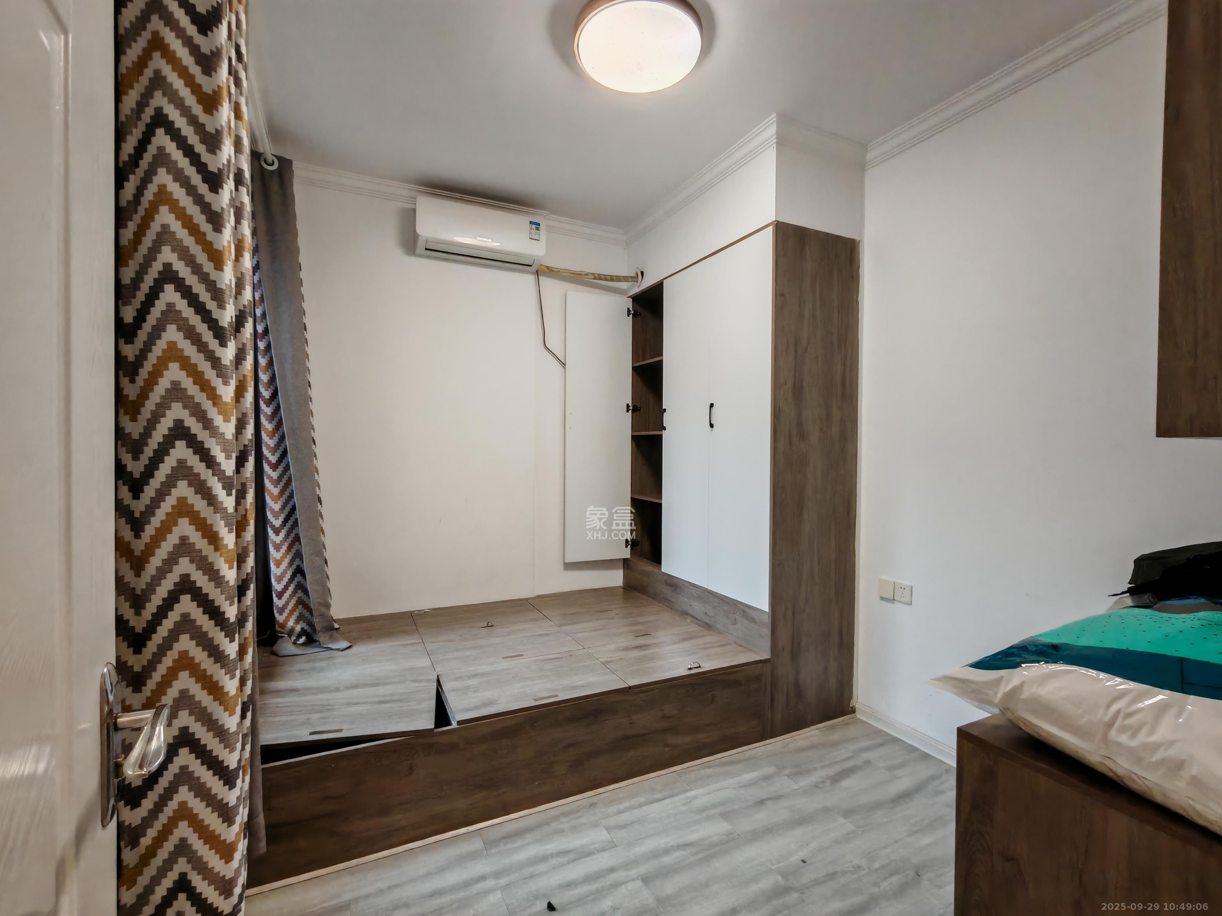 星月绿洲 6室2厅3卫 4800.0元/月 星月绿洲 6室2厅3卫 4800.0元/月室内图