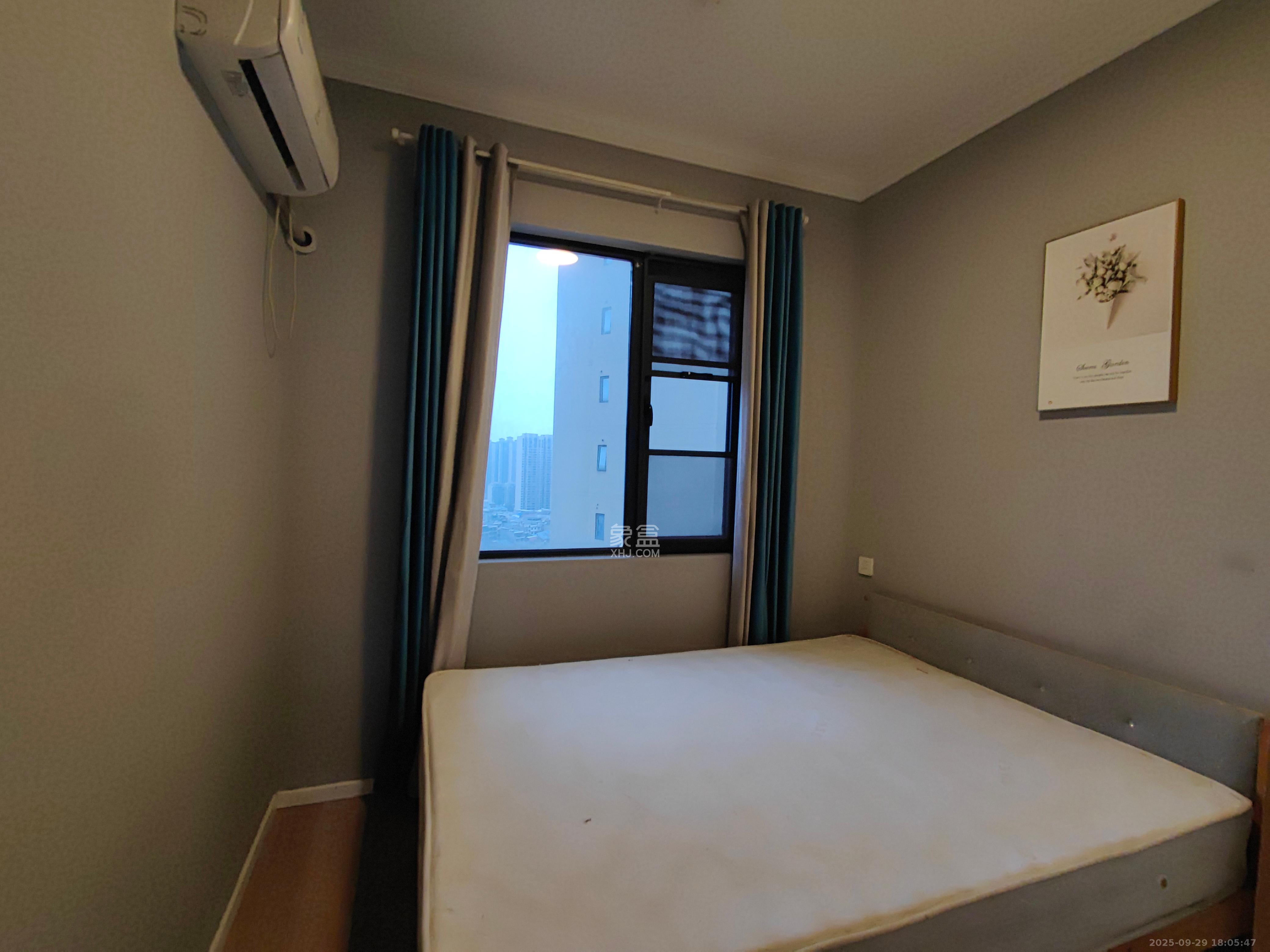 中建梅溪湖中心  4室2厅2卫    3600.0元/月室内图