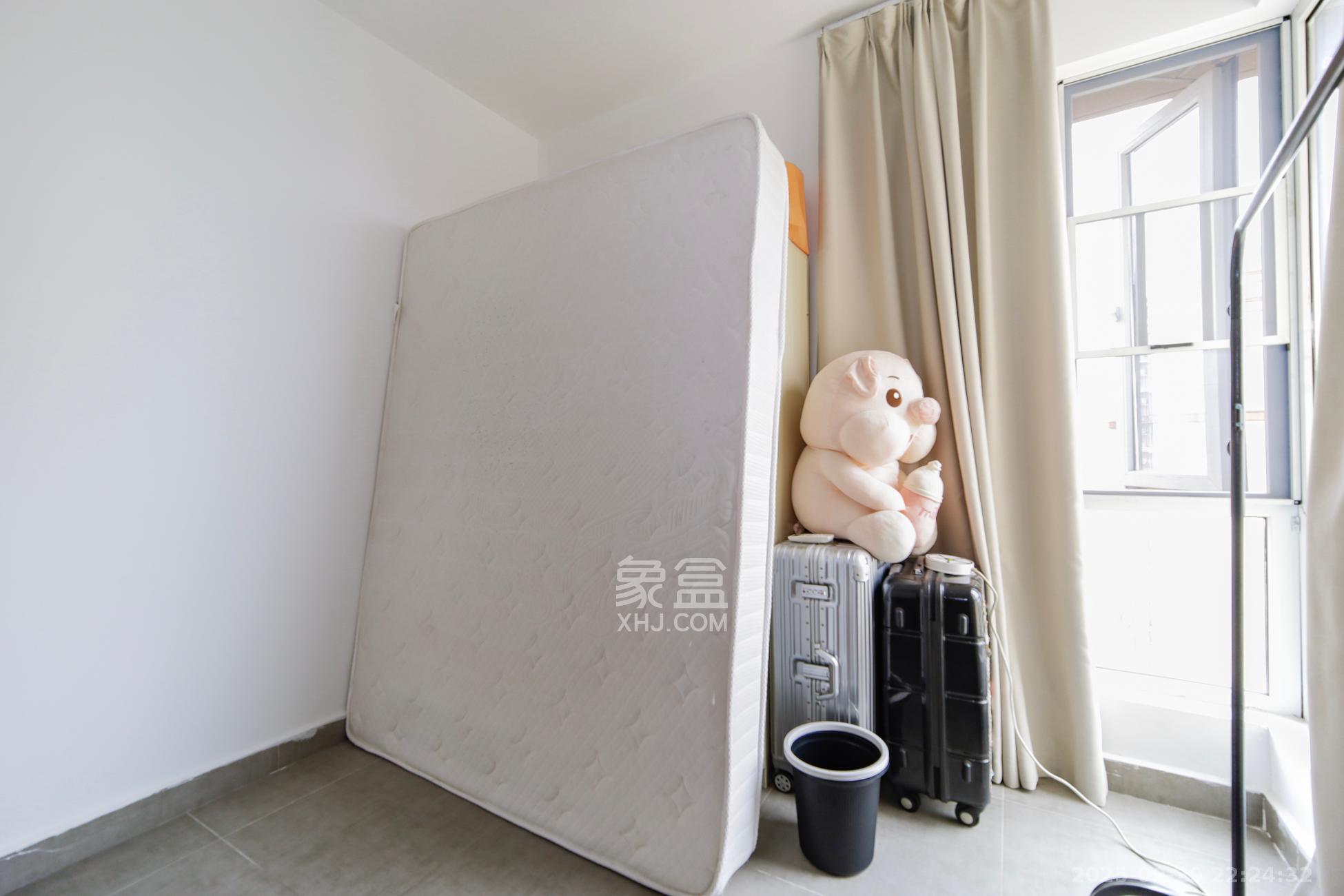 蓝光幸福满庭  2室2厅1卫    67.0万卧室