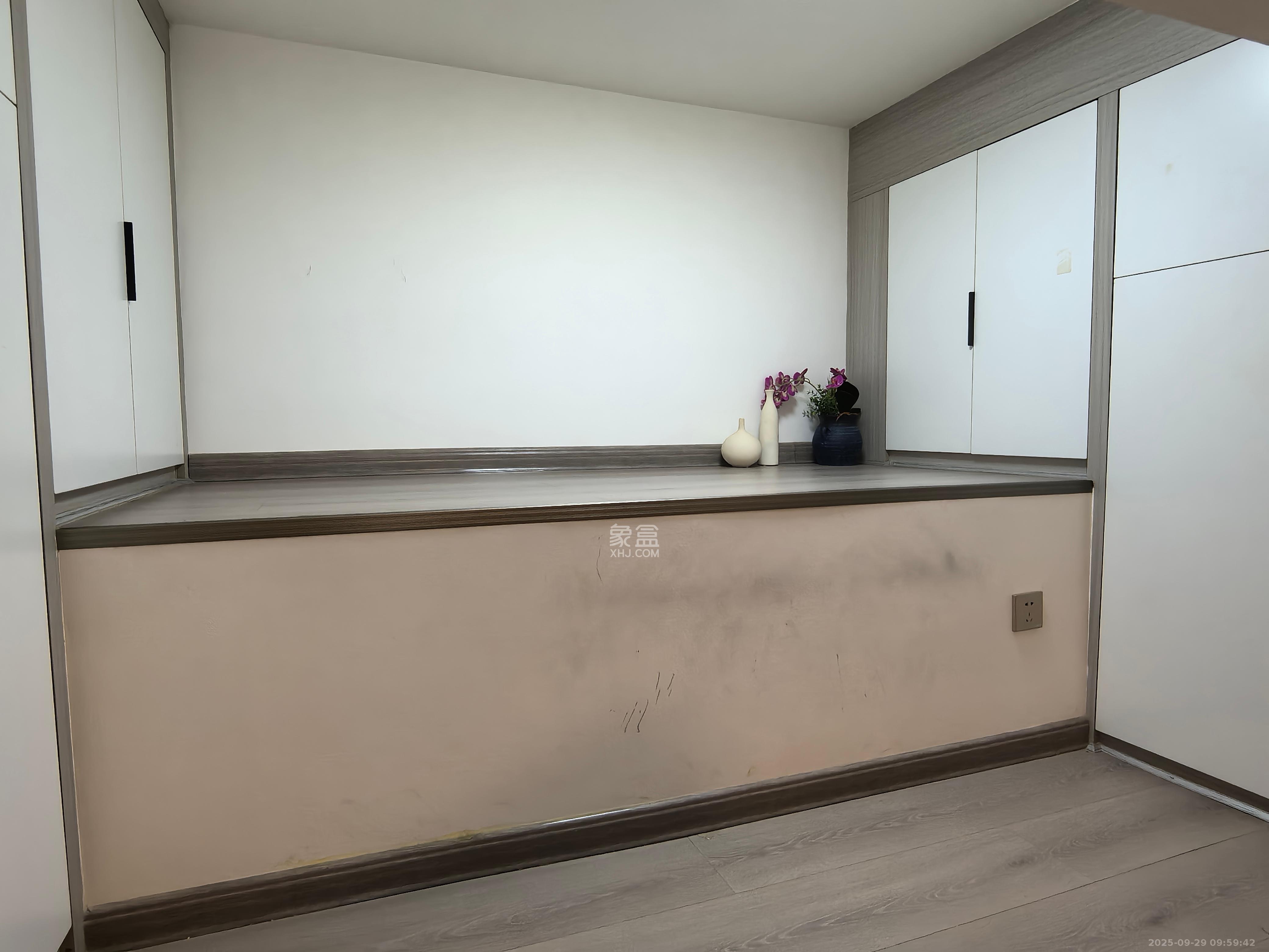 弘阳时光里  2室1厅1卫    2000.0元/月室内图