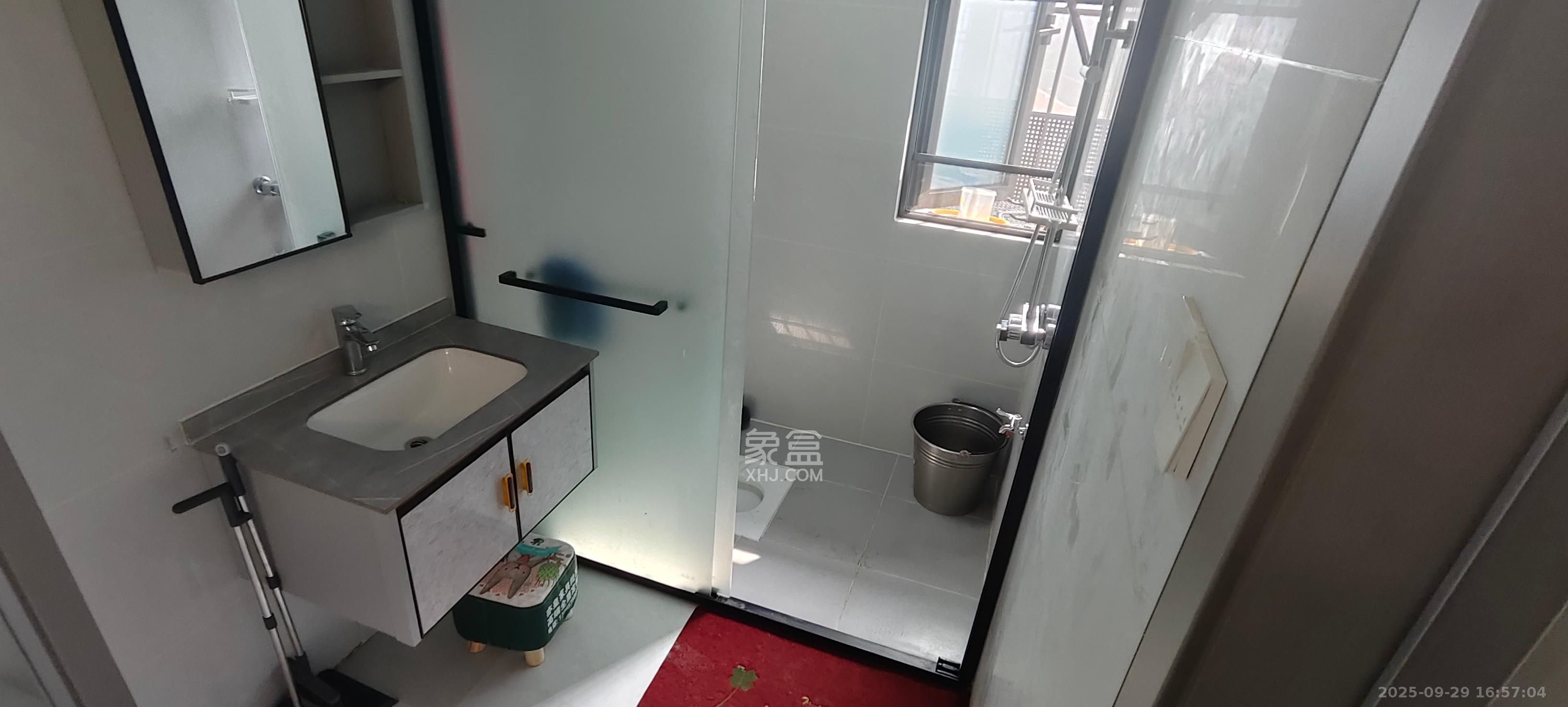 谷山景苑  2室2厅1卫   1800.00元/月室内图