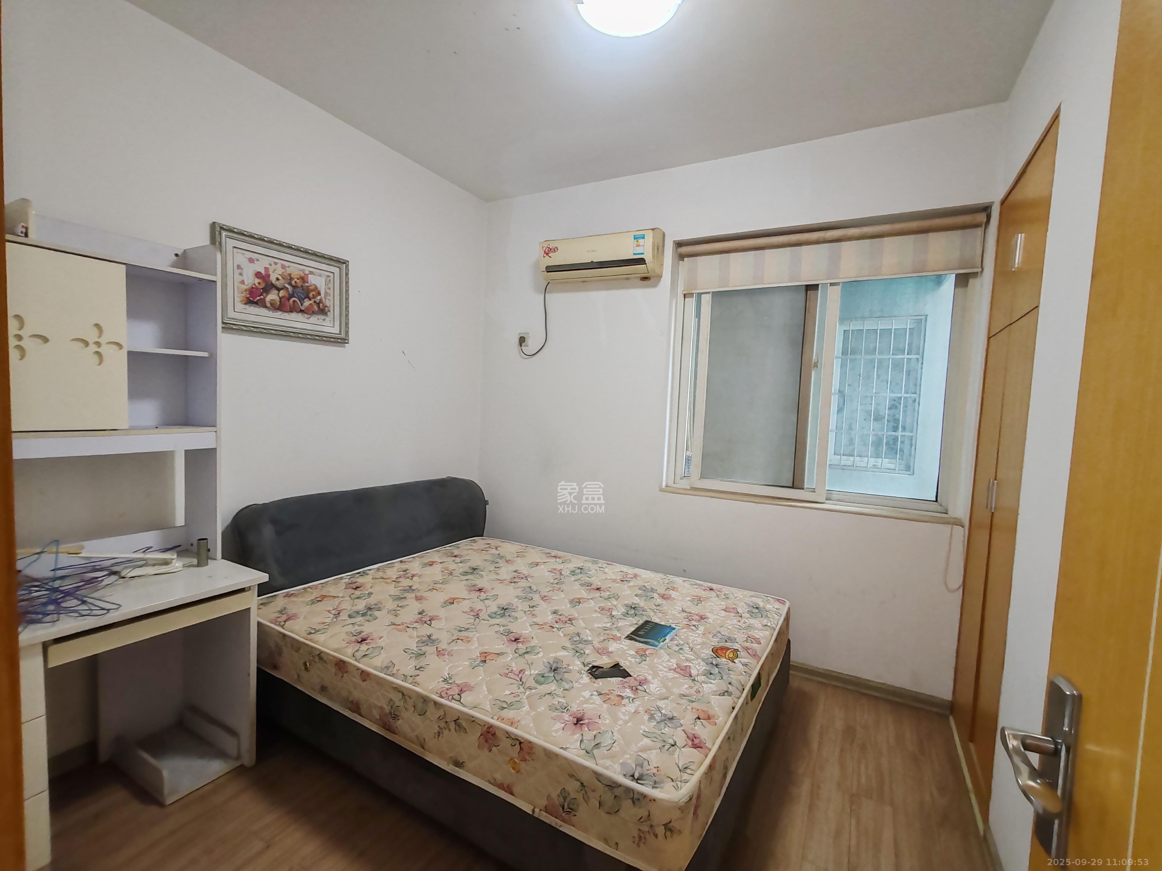 申奥美域  3室2厅1卫    2000.0元/月室内图