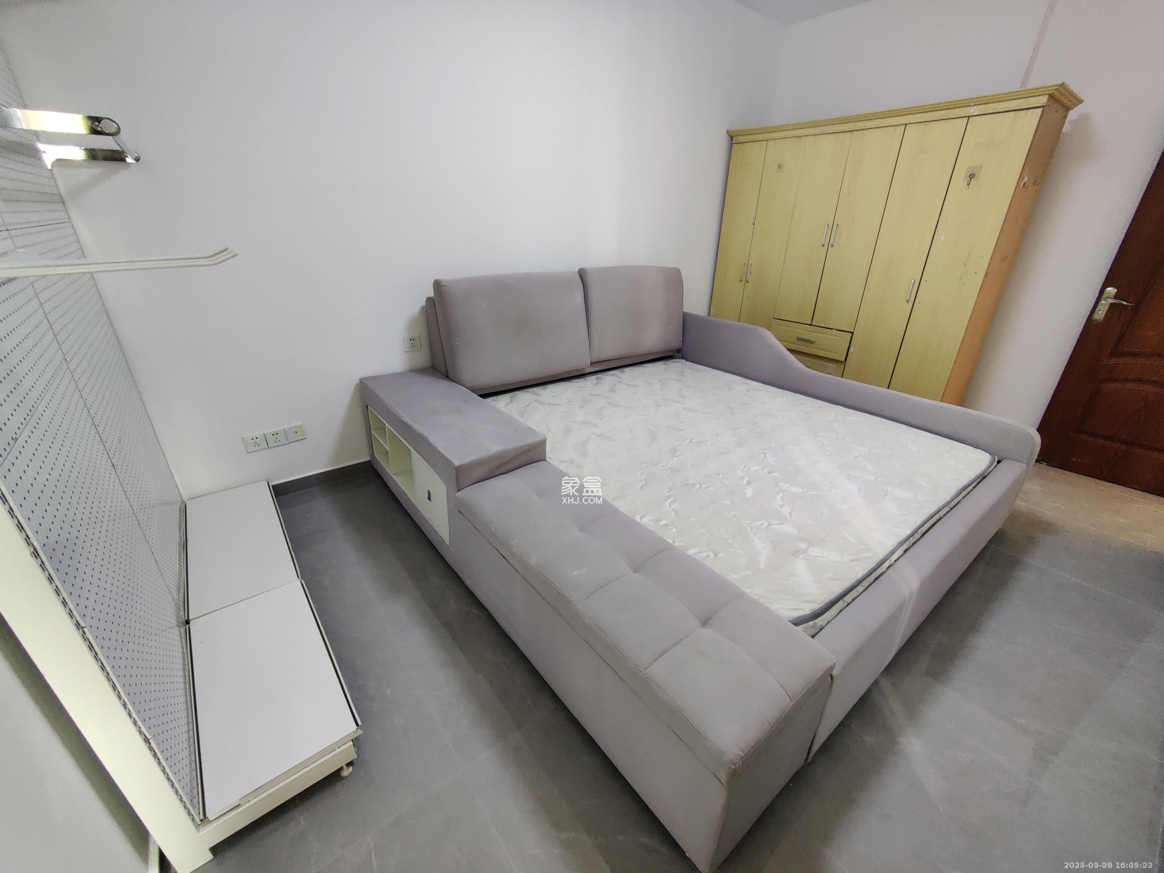 嘉宇盛世华章 2室2厅1卫 2400.0元/月 嘉宇盛世华章 2室2厅1卫 2400.0元/月室内图