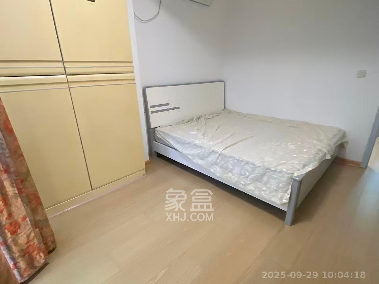 芙蓉蓉苑  2室1厅1卫    2600.0元/月 芙蓉蓉苑  2室1厅1卫    2600.0元/月室内图