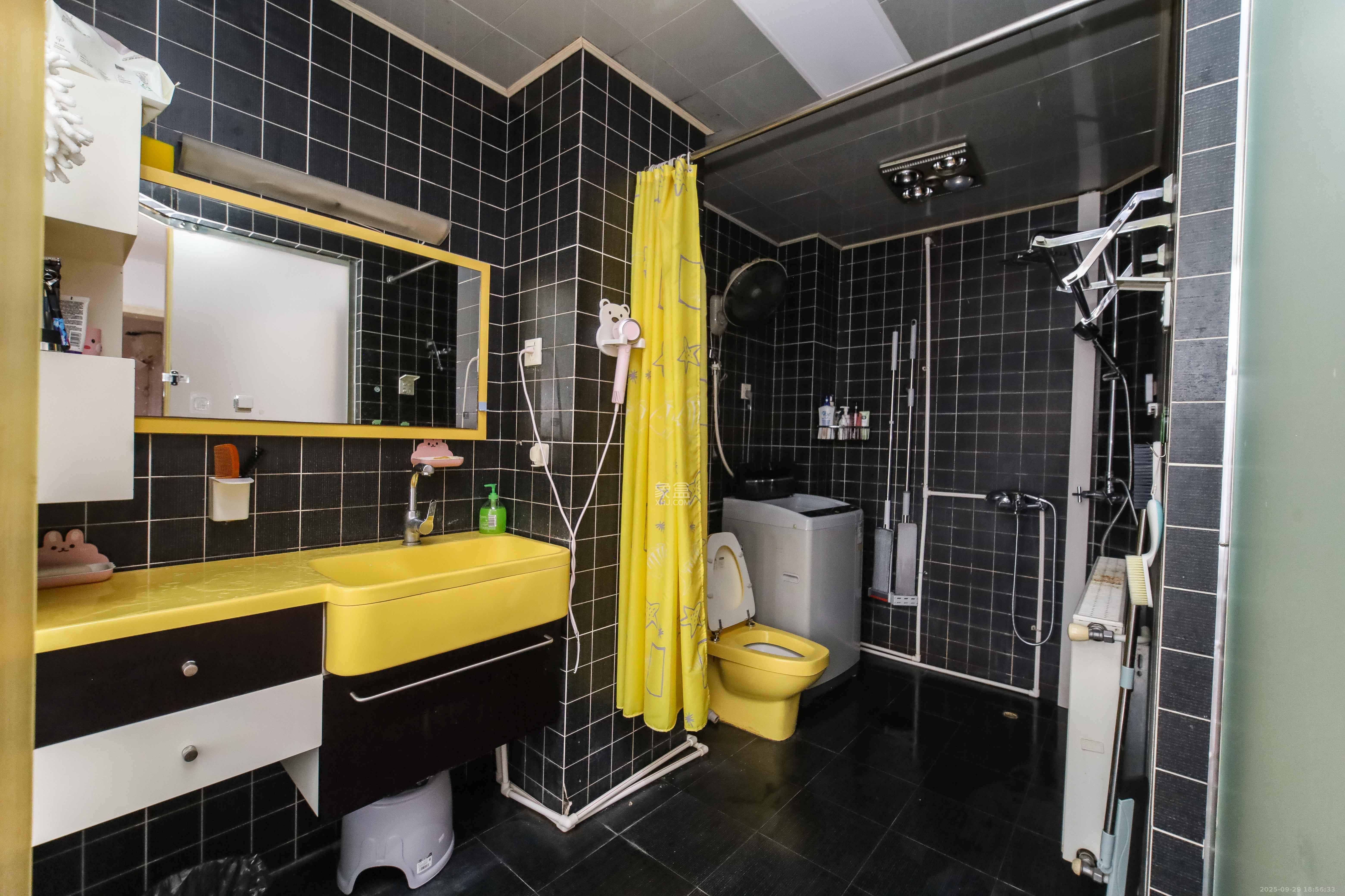 惠泽园  3室2厅2卫    99.0万 惠泽园  3室2厅2卫    99.0万卫生间