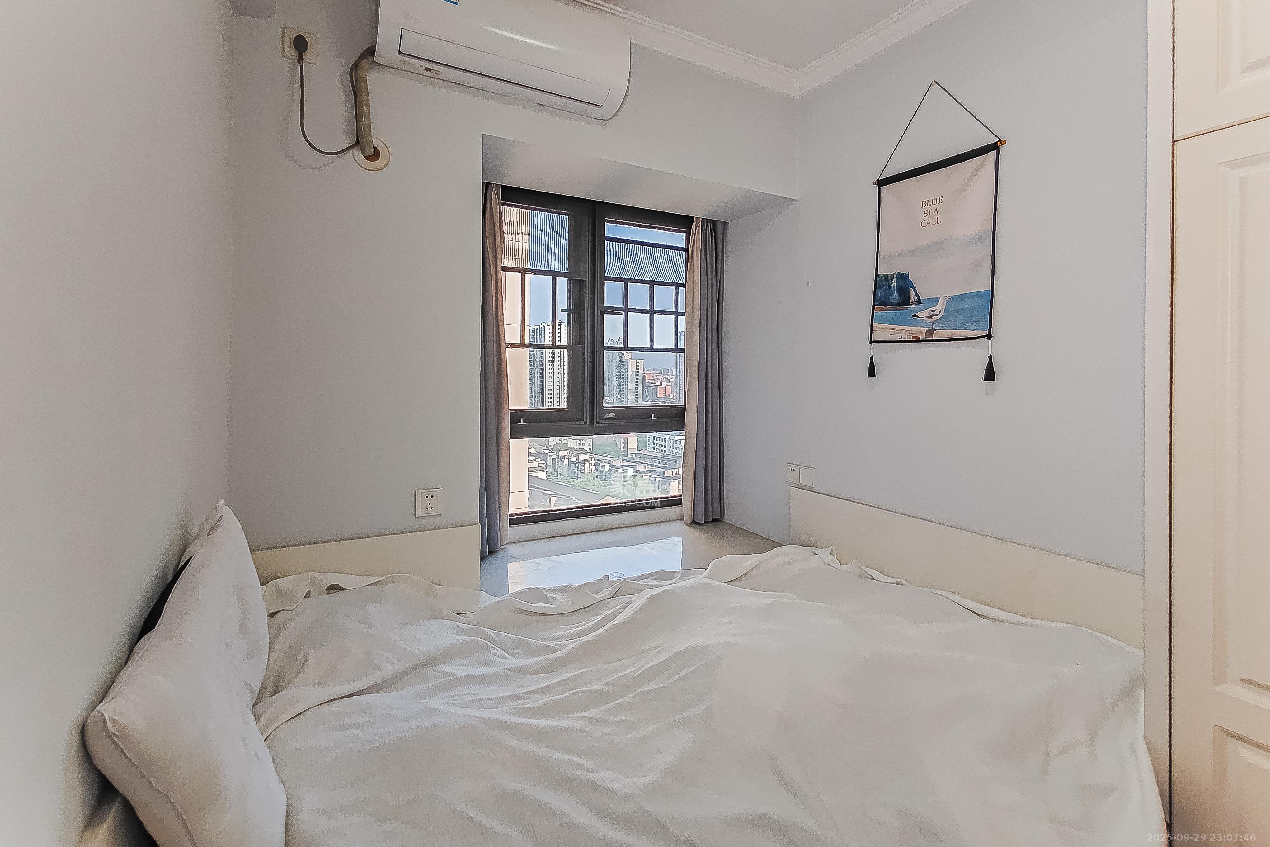 建发中央公园(建发美地) 3室2厅2卫 143.8万 建发中央公园(建发美地) 3室2厅2卫 143.8万卧室