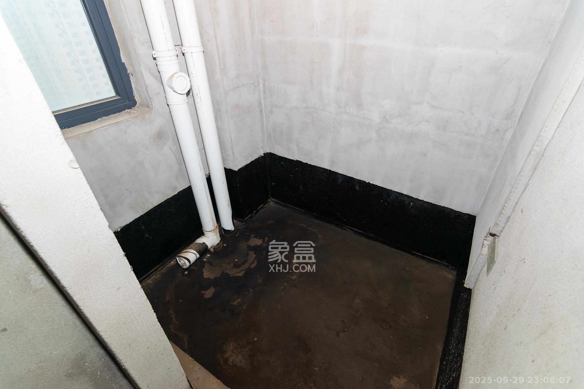 澳海谷山府 3室2厅1卫 70.0万 澳海谷山府 3室2厅1卫 70.0万卫生间