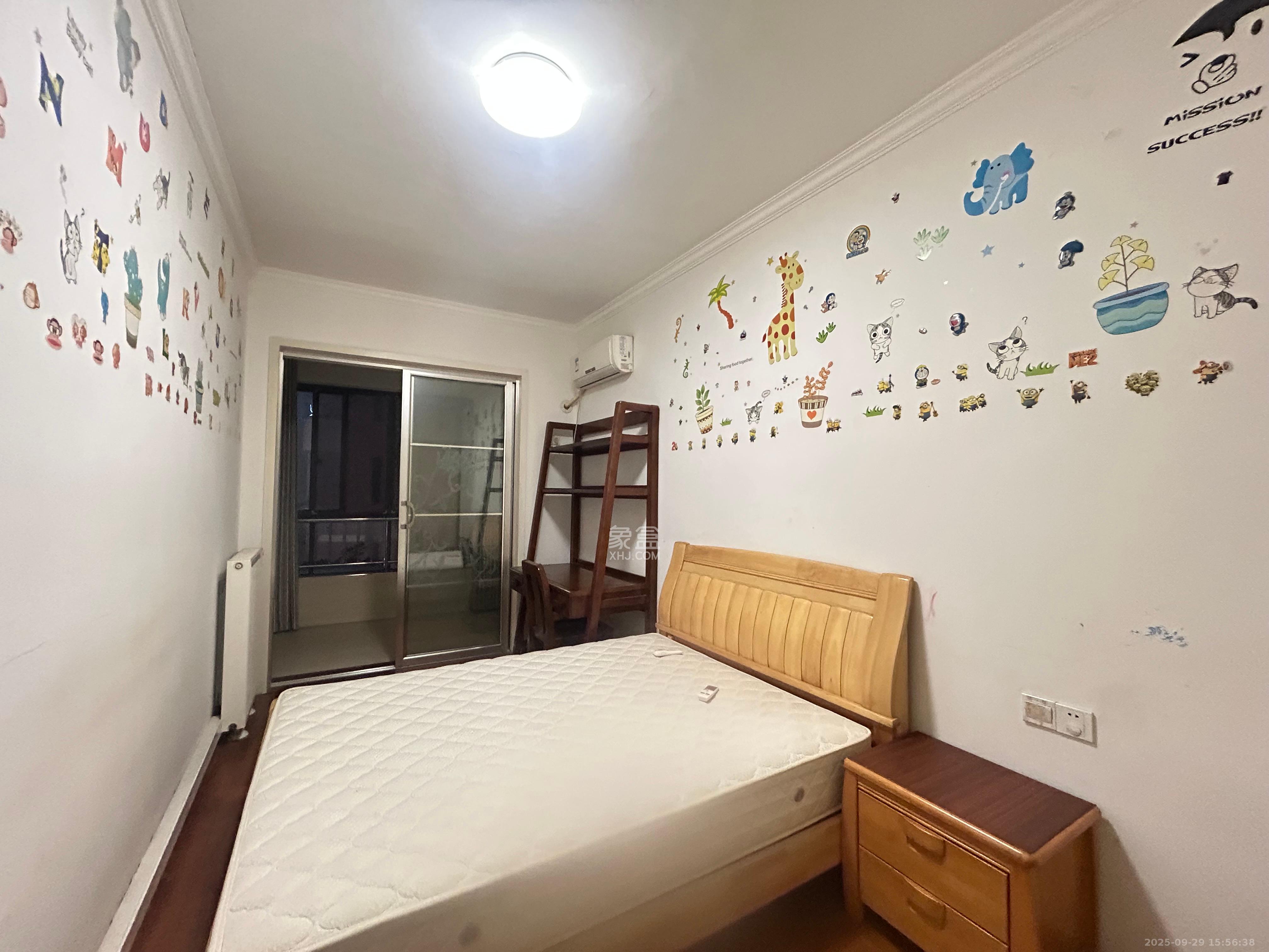 湖南省地震局单位宿舍 1室0厅0卫 3000.0元/月 湖南省地震局单位宿舍 1室0厅0卫 3000.0元/月室内图