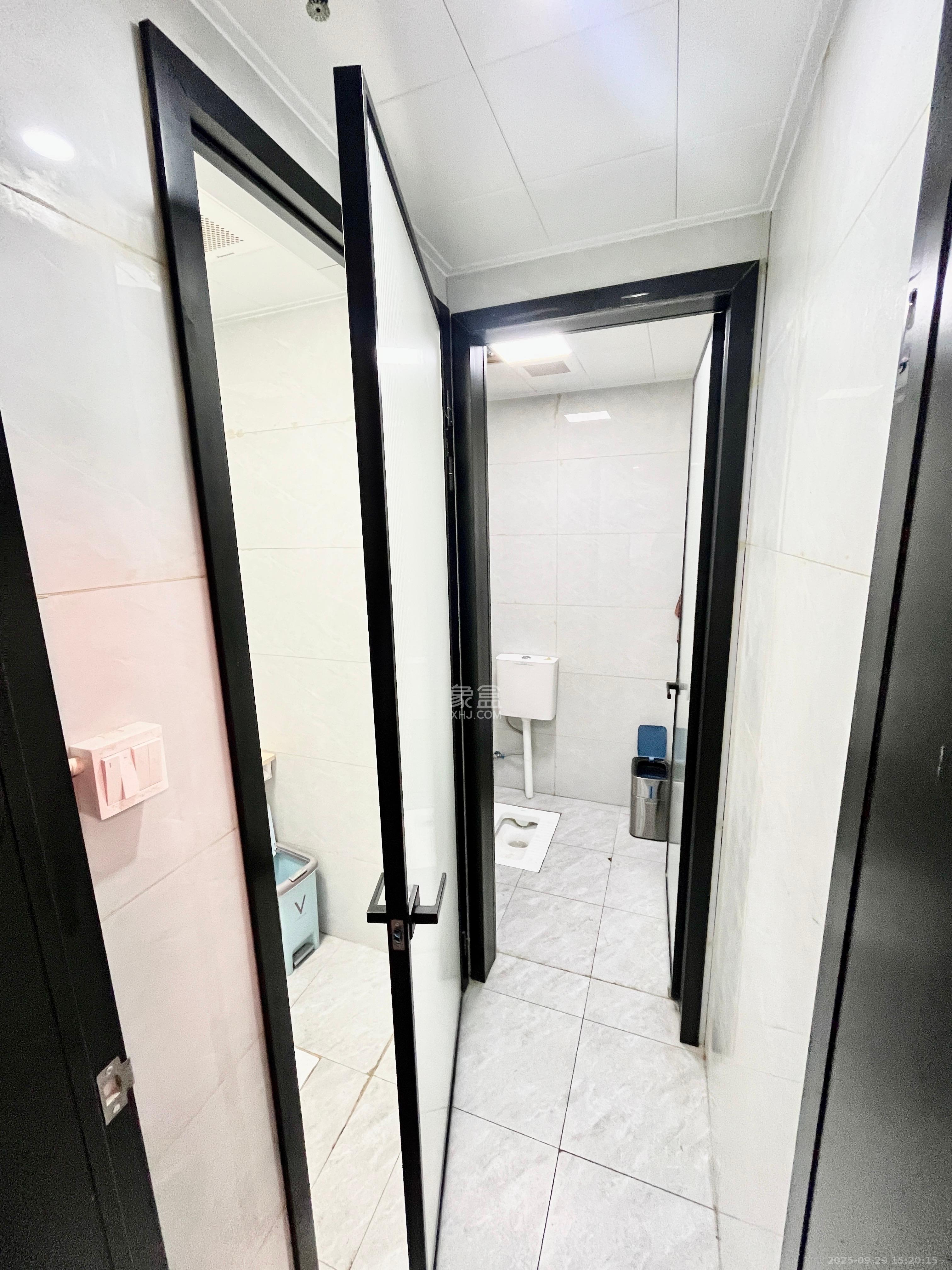 北辰三角洲B1E1区 3室2厅2卫 7500.0元/月 北辰三角洲B1E1区 3室2厅2卫 7500.0元/月室内图