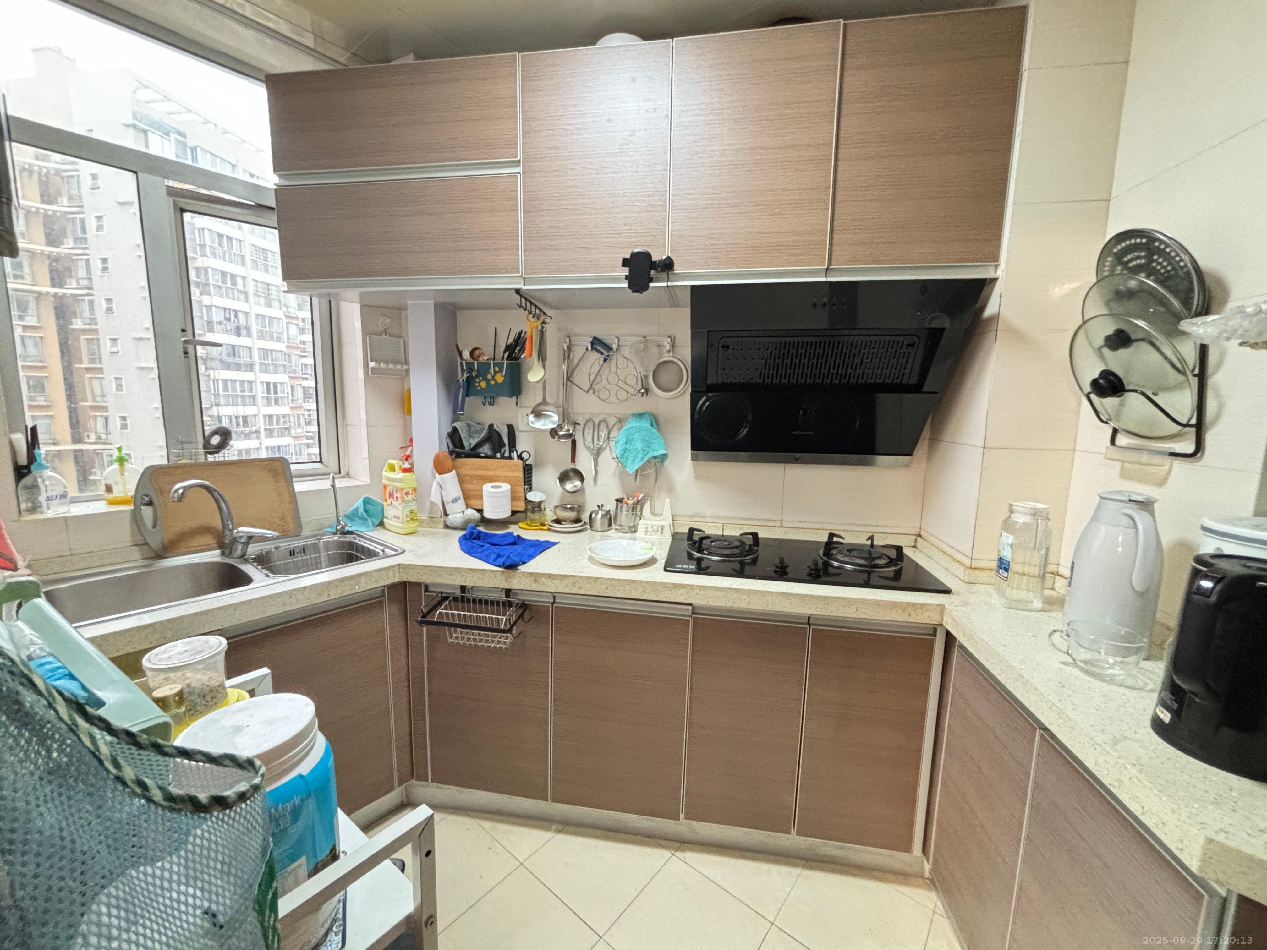 凯通国际城（凯通朝庭）  2室2厅1卫    2700.0元/月室内图