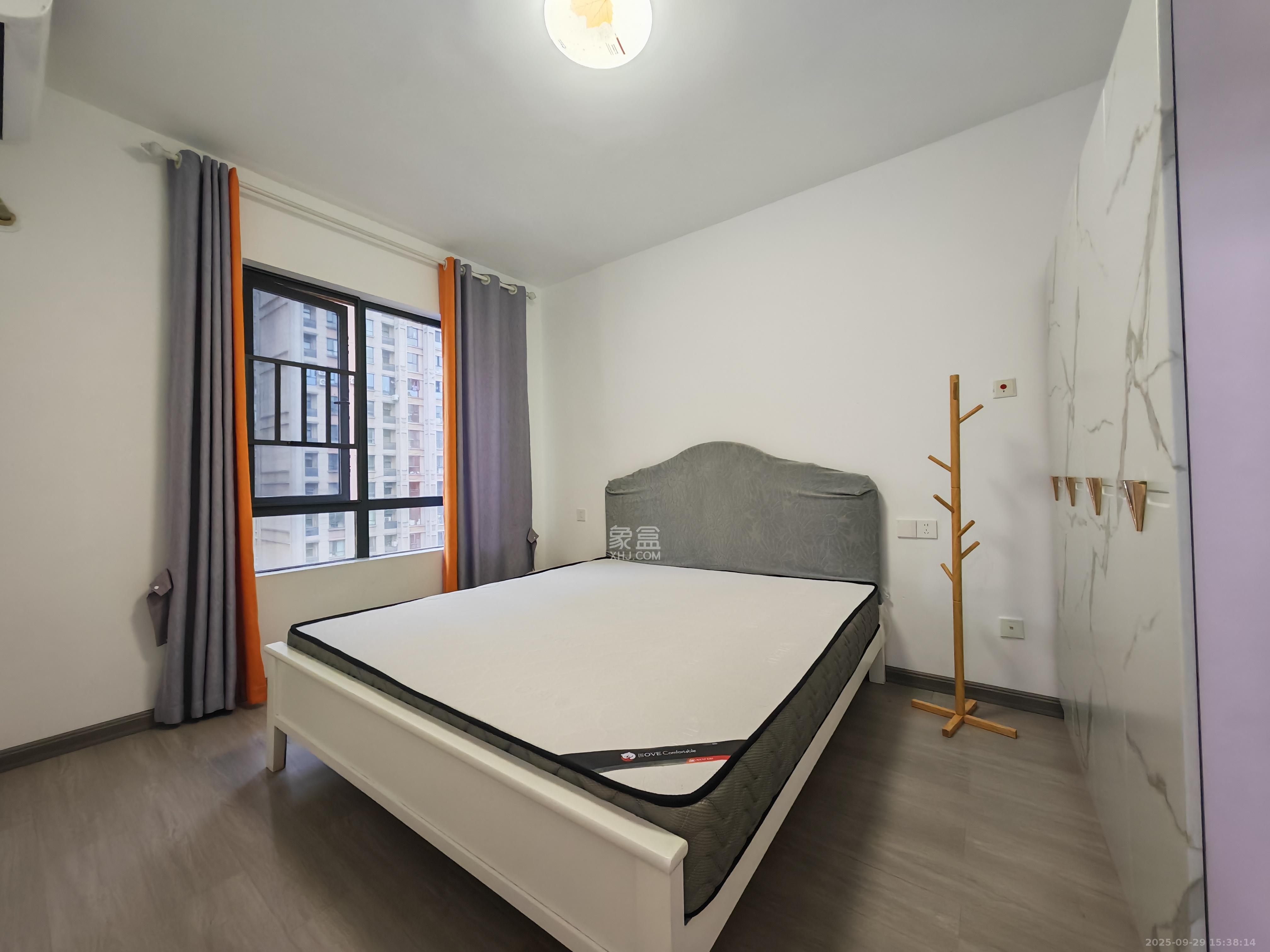 中海梅溪湖壹号 3室2厅1卫 2480.0元/月 中海梅溪湖壹号 3室2厅1卫 2480.0元/月室内图