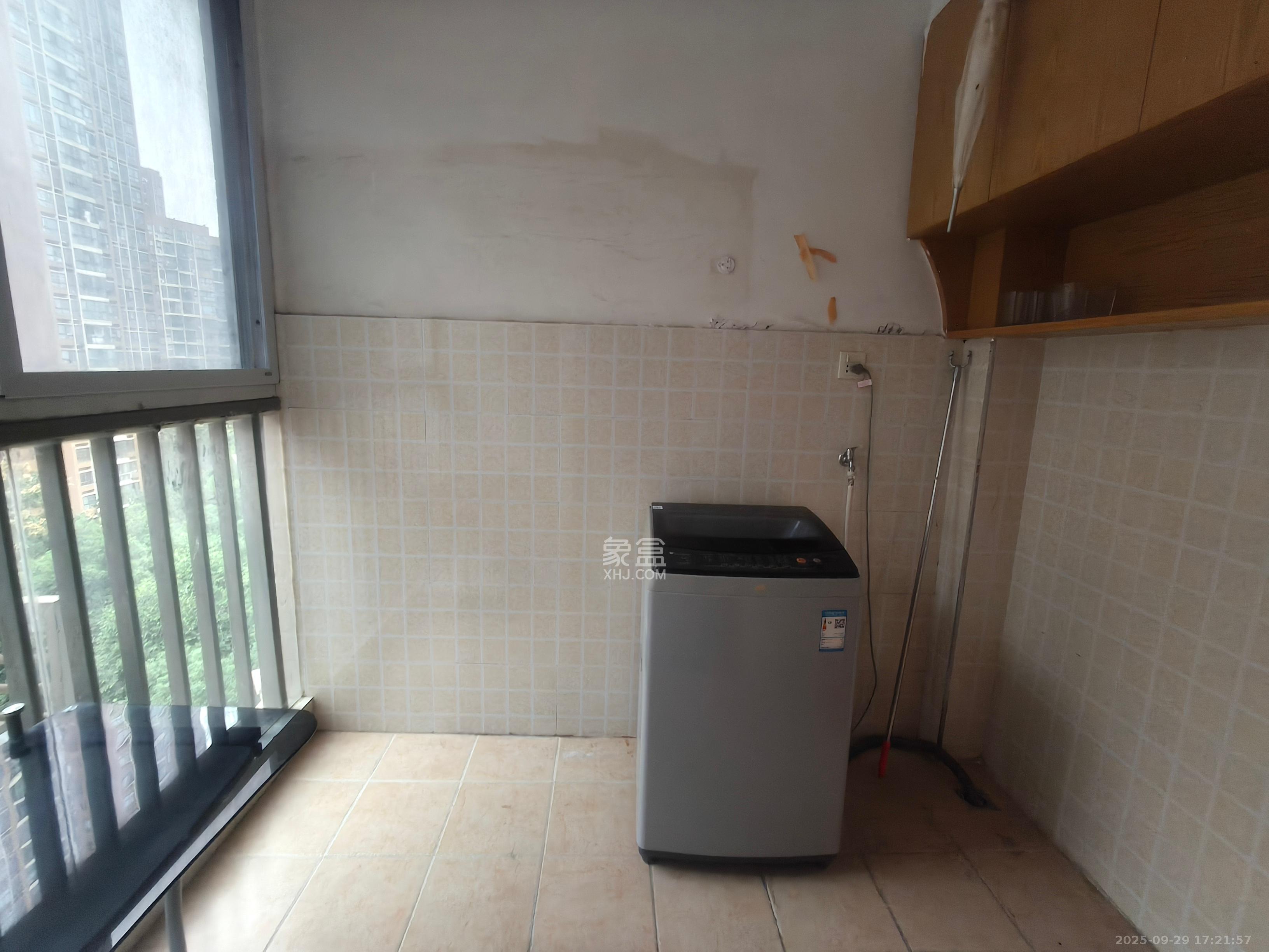 森林公园壹号（森林雅苑）  1室2厅1卫    1800.0元/月室内图