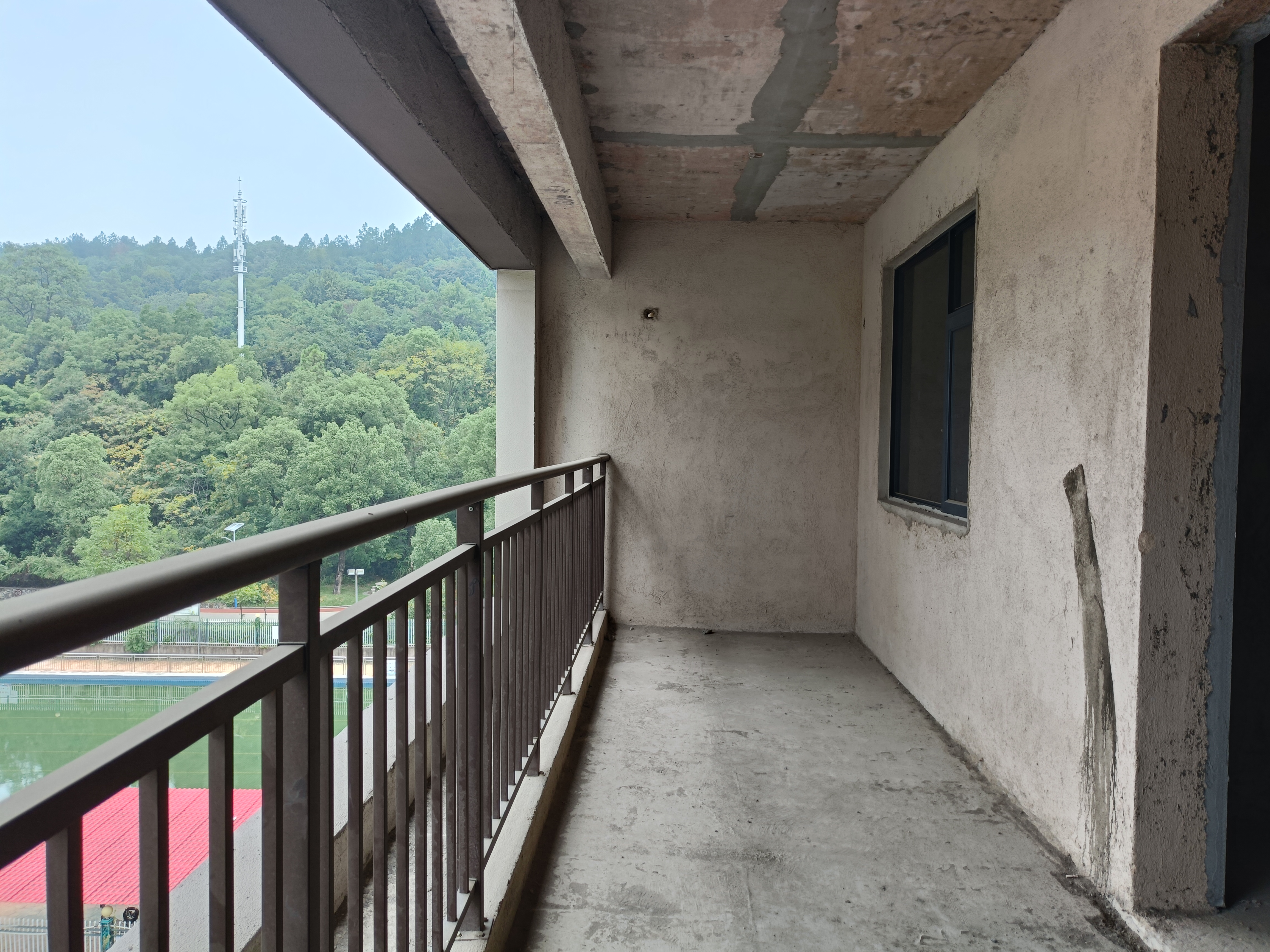 中甸.龙雲台  4室2厅2卫    66.8万客厅