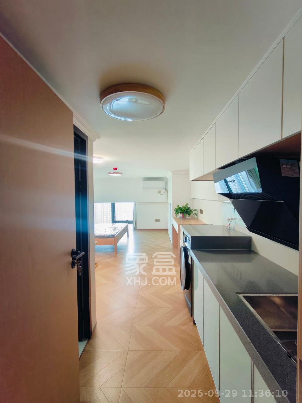 长房时代小镇 1室1厅1卫 1300.0元/月 长房时代小镇 1室1厅1卫 1300.0元/月室内图