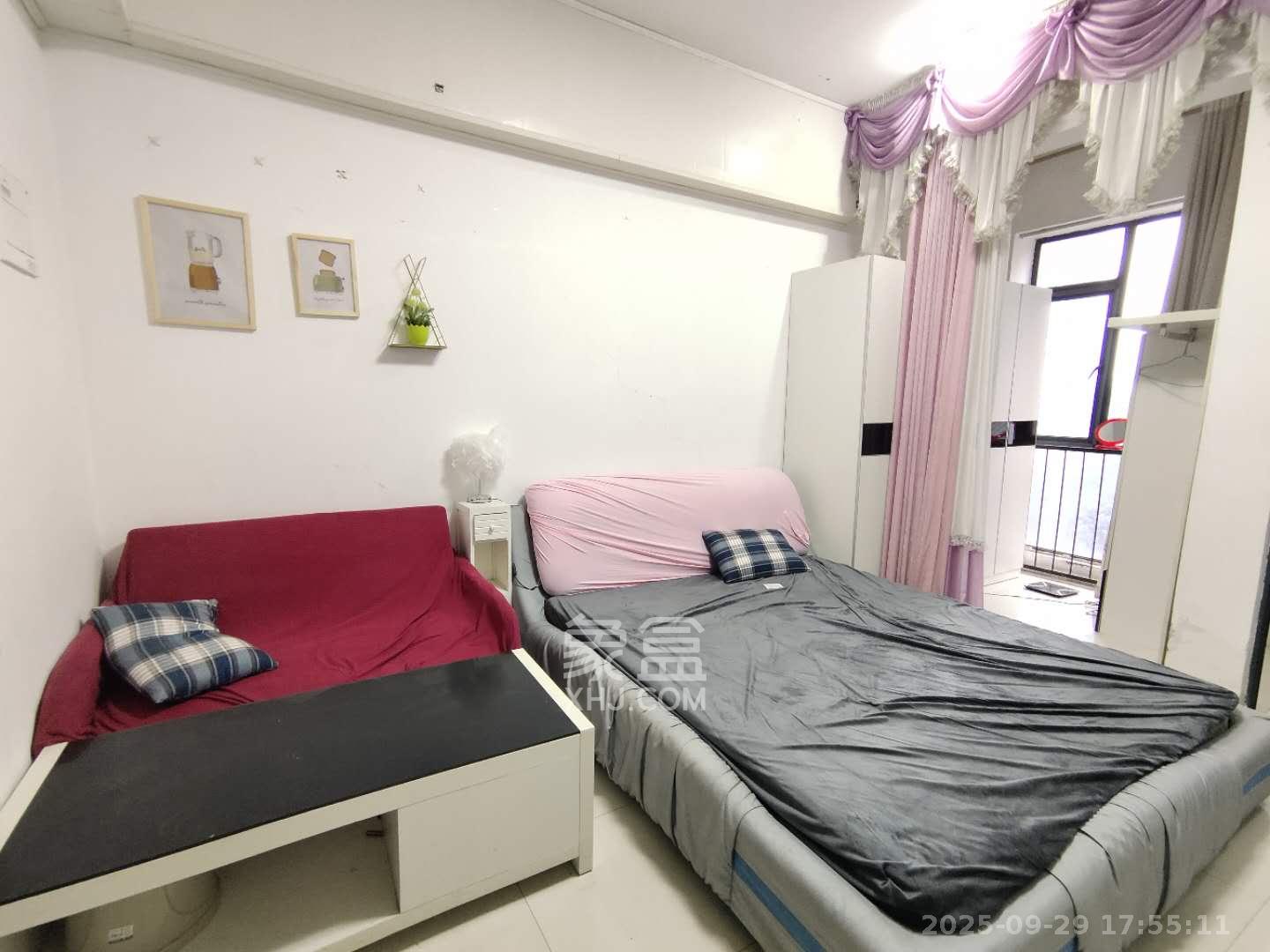 长房时代城  1室1厅1卫   1600.00元/月室内图