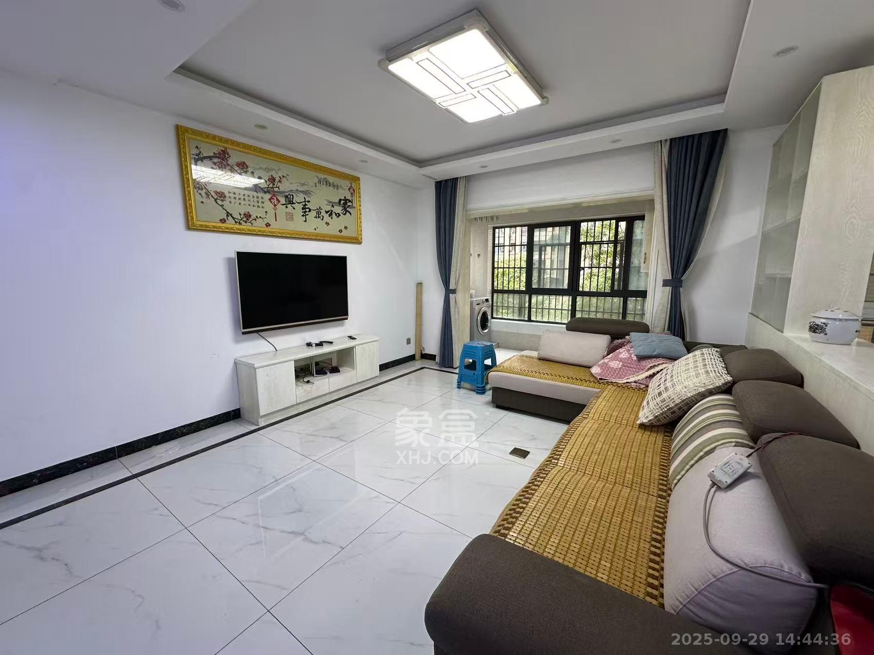 哈佛小镇(五矿哈佛小镇) 4室2厅2卫 2300.0元/月 哈佛小镇(五矿哈佛小镇) 4室2厅2卫 2300.0元/月室内图