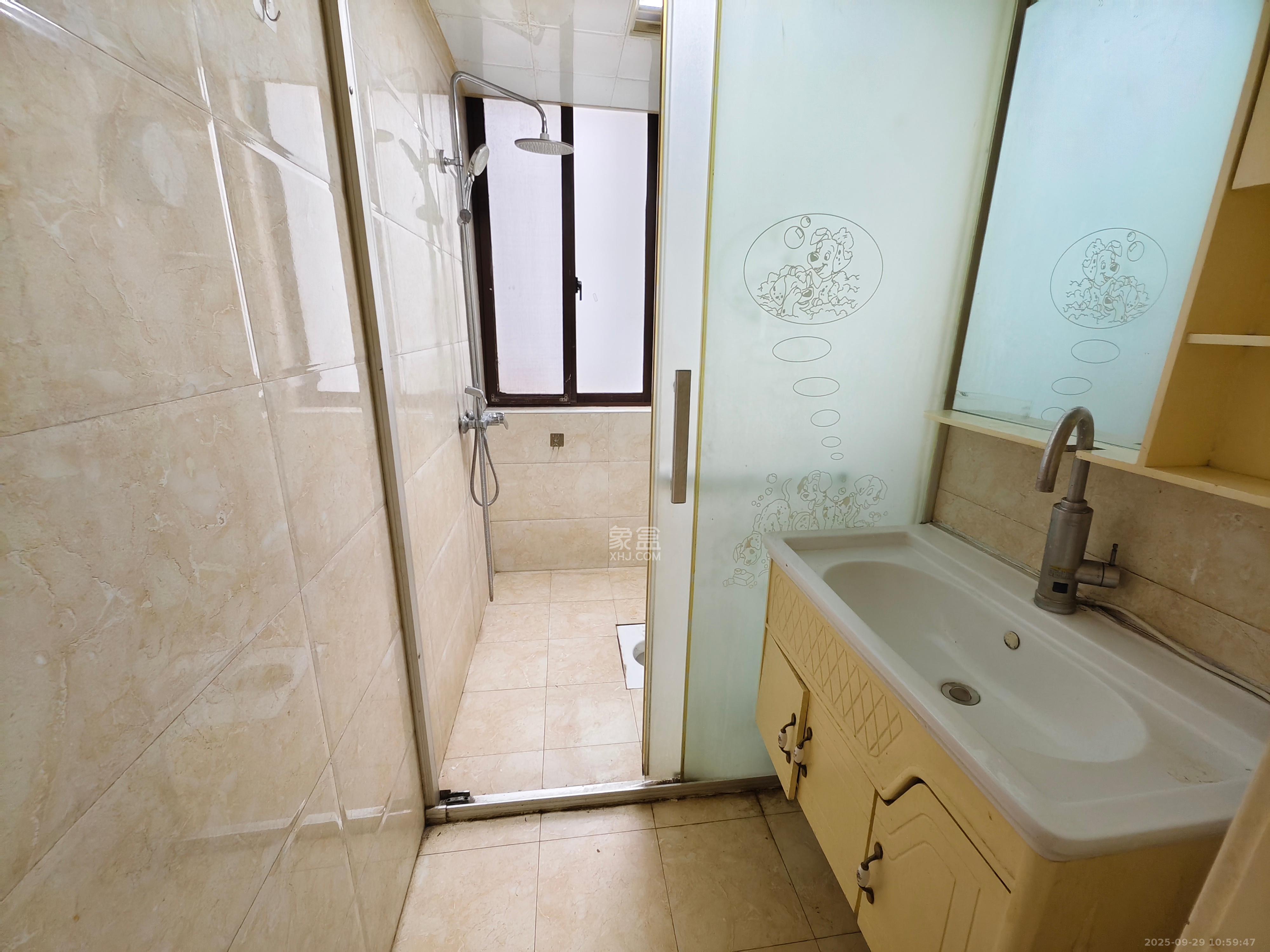 金房奥斯卡  3室2厅2卫    2500.0元/月室内图