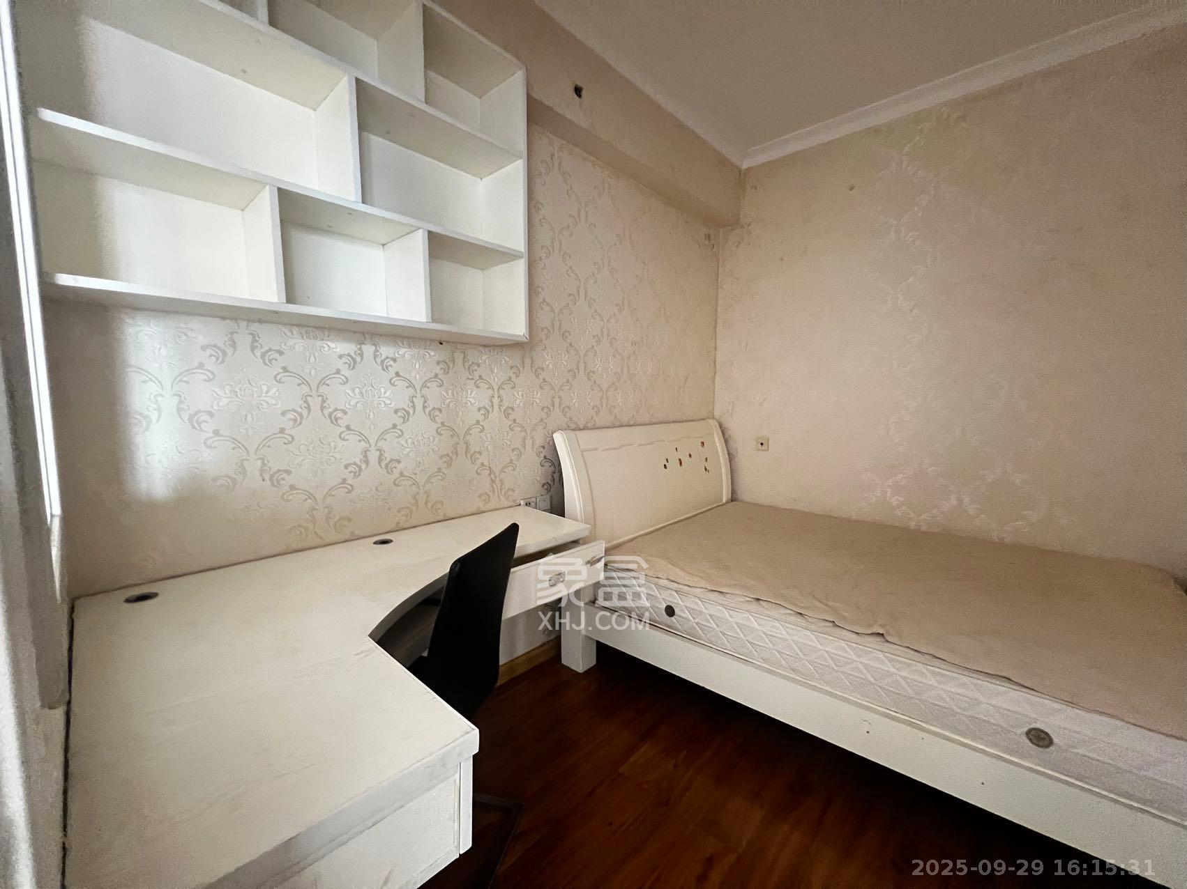 怡海星城 2室2厅1卫 1500.0元/月 怡海星城 2室2厅1卫 1500.0元/月室内图