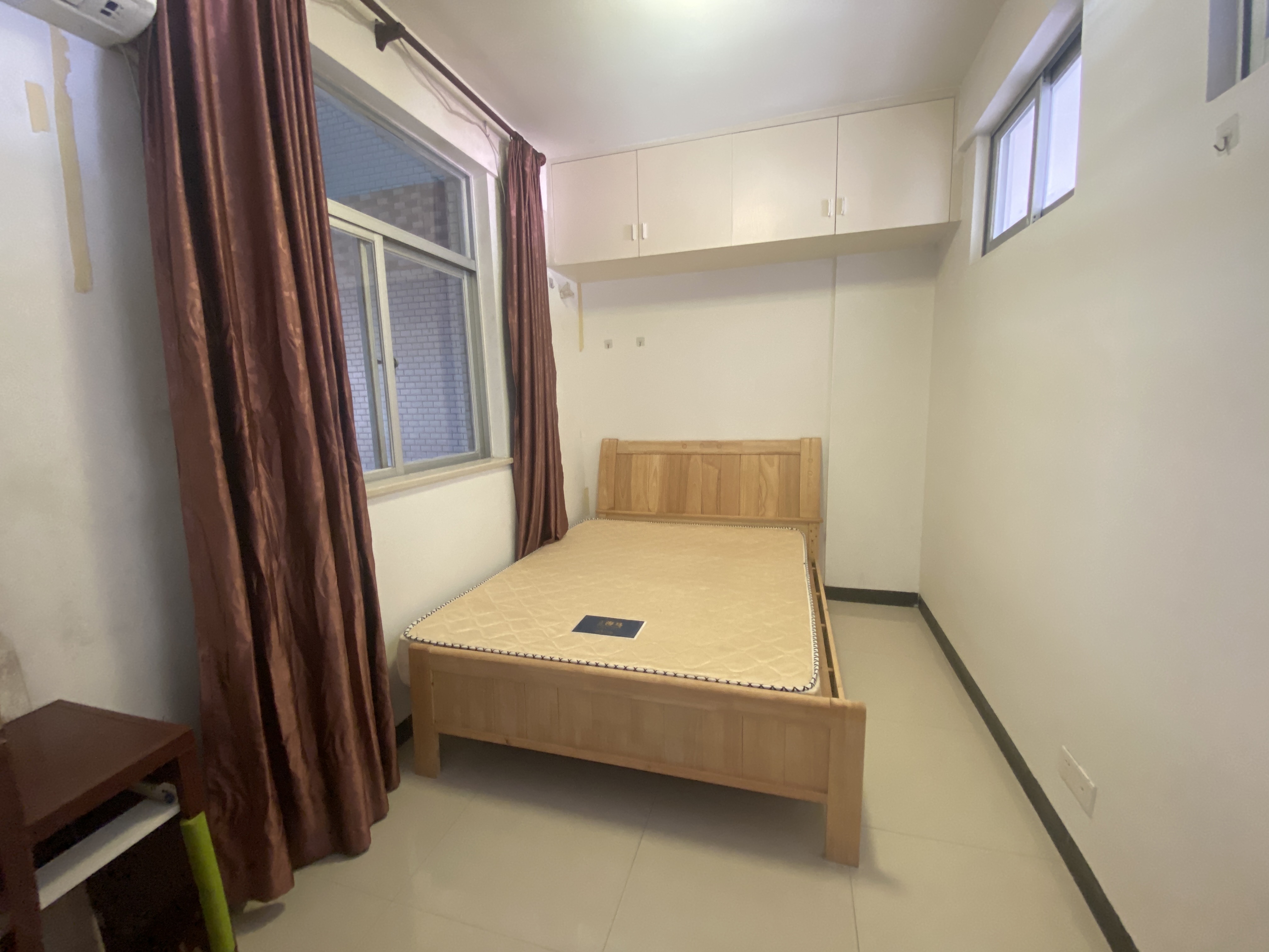 工商学院教工宿舍 2室1厅1卫 2300.00元/月 工商学院教工宿舍 2室1厅1卫 2300.00元/月室内图