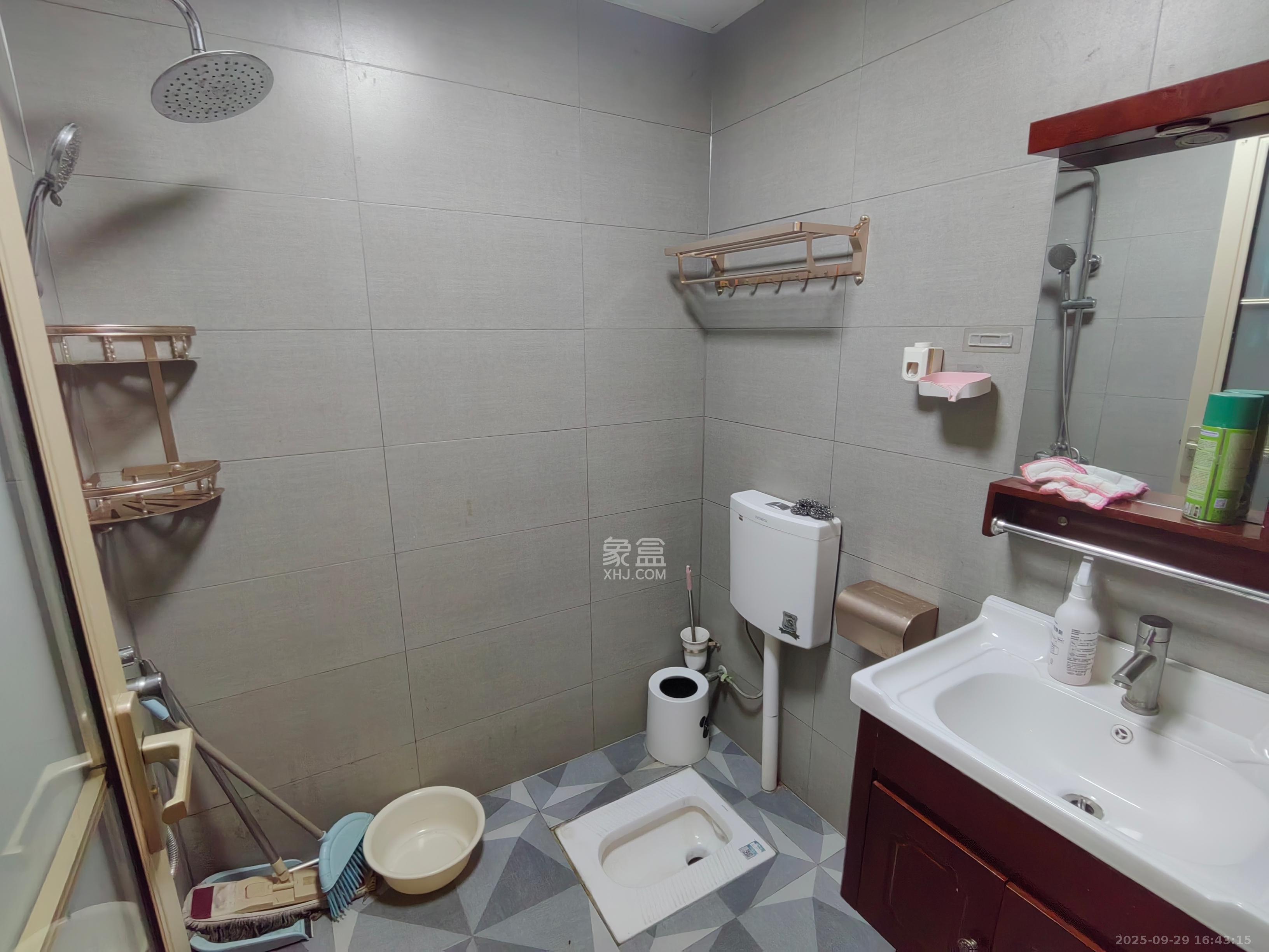 中茂城 1室0厅1卫 1200.0元/月 中茂城 1室0厅1卫 1200.0元/月室内图