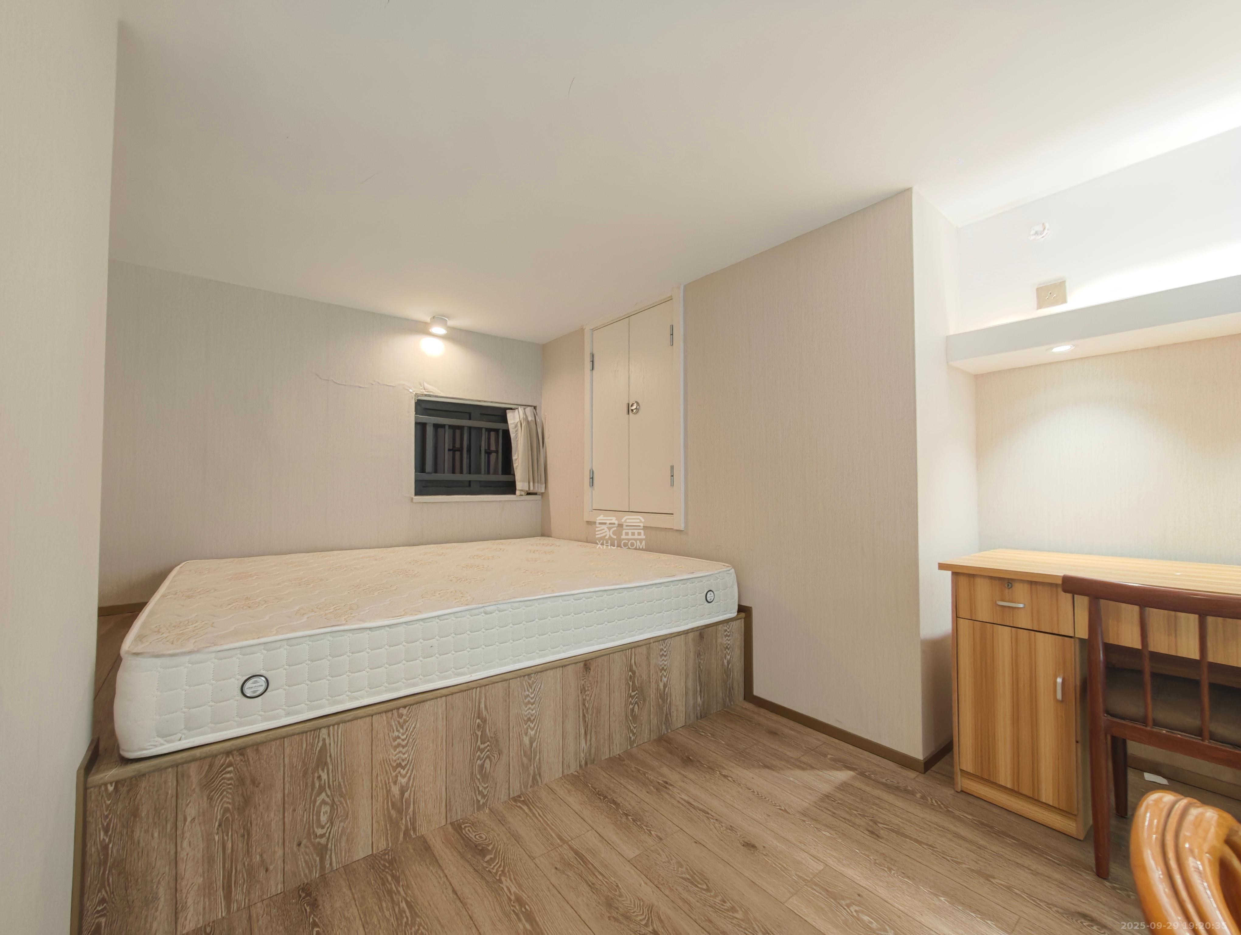 华远海蓝郡 2室1厅1卫 1500.0元/月 华远海蓝郡 2室1厅1卫 1500.0元/月室内图