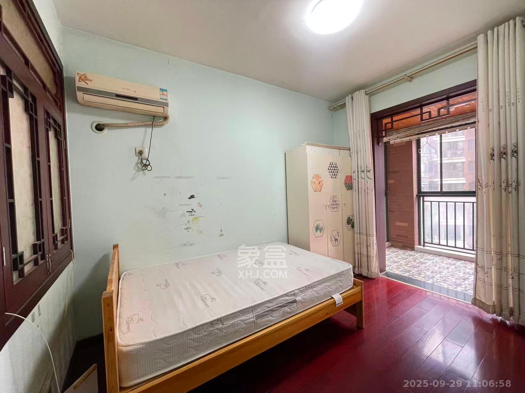 天城尚品  2室2厅1卫    1800.0元/月室内图