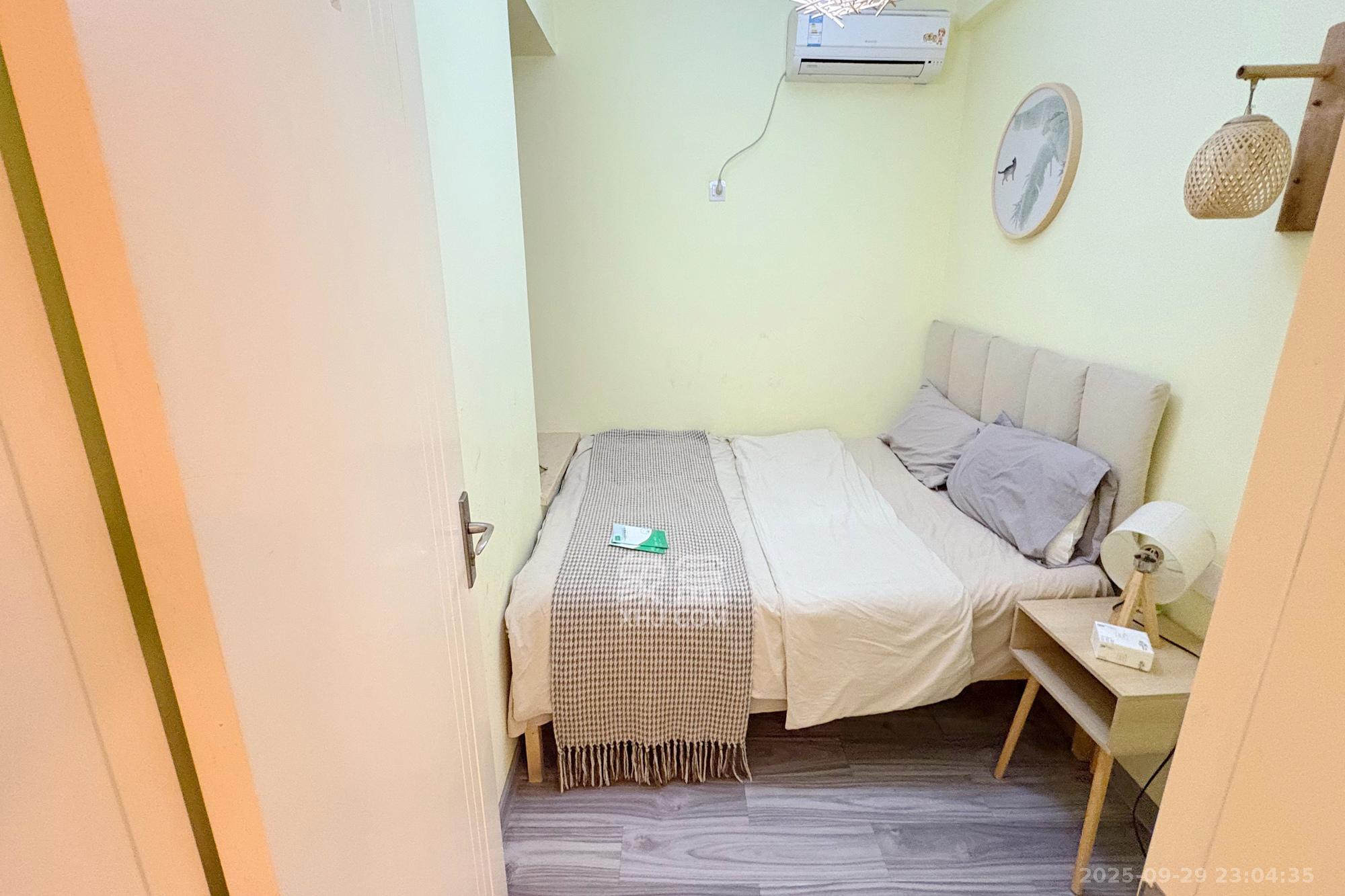 中天广场 3室1厅1卫 72.8万 中天广场 3室1厅1卫 72.8万卧室