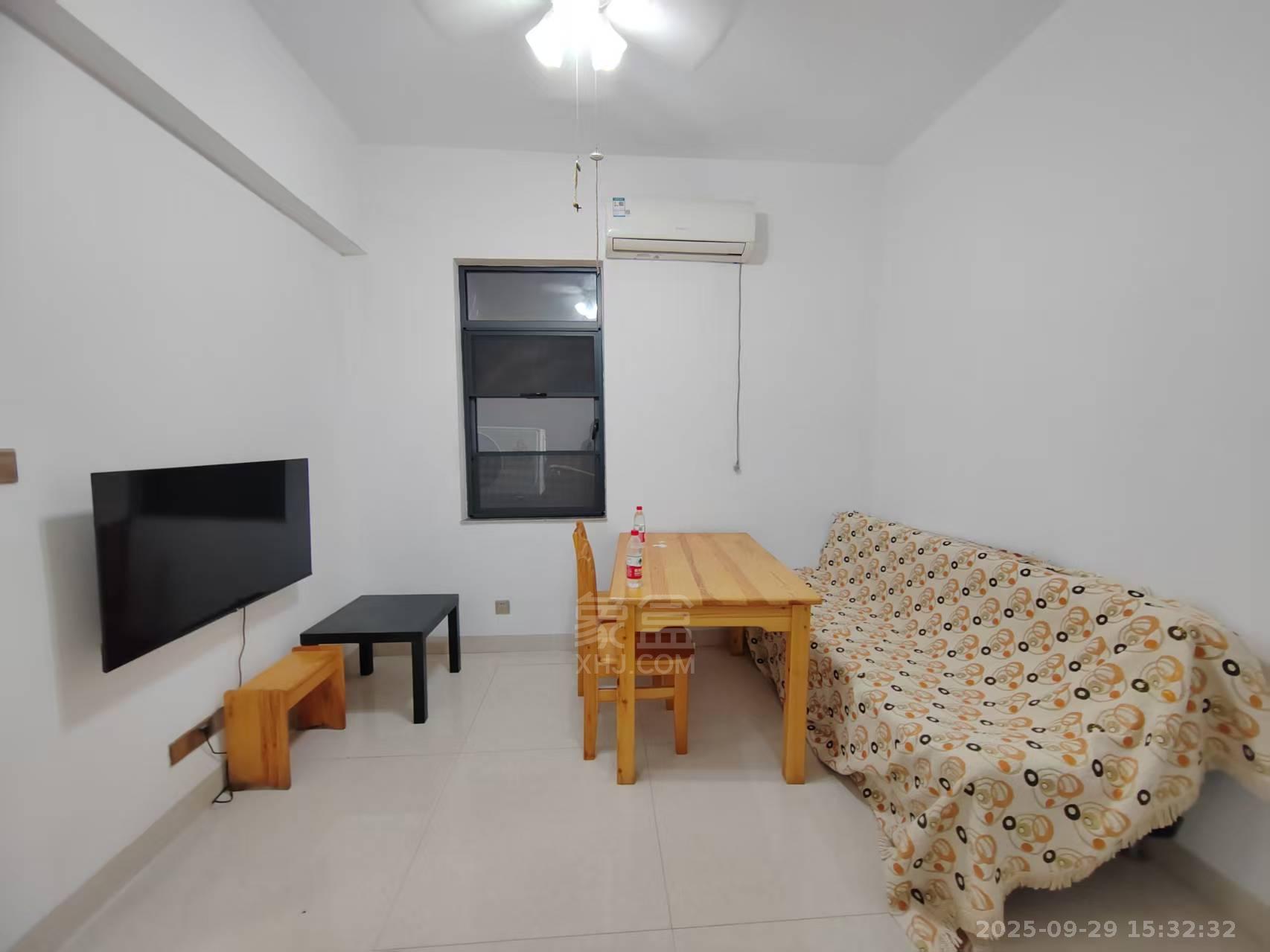 流金岁月-华晨国际 2室1厅1卫 1600.0元/月 流金岁月-华晨国际 2室1厅1卫 1600.0元/月室内图